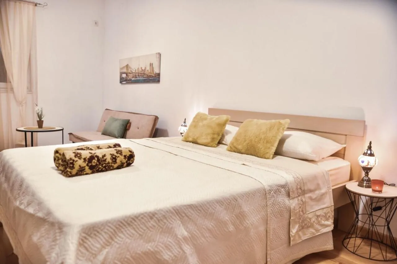 Bedroom, Bed in Apartments Casa Pineta