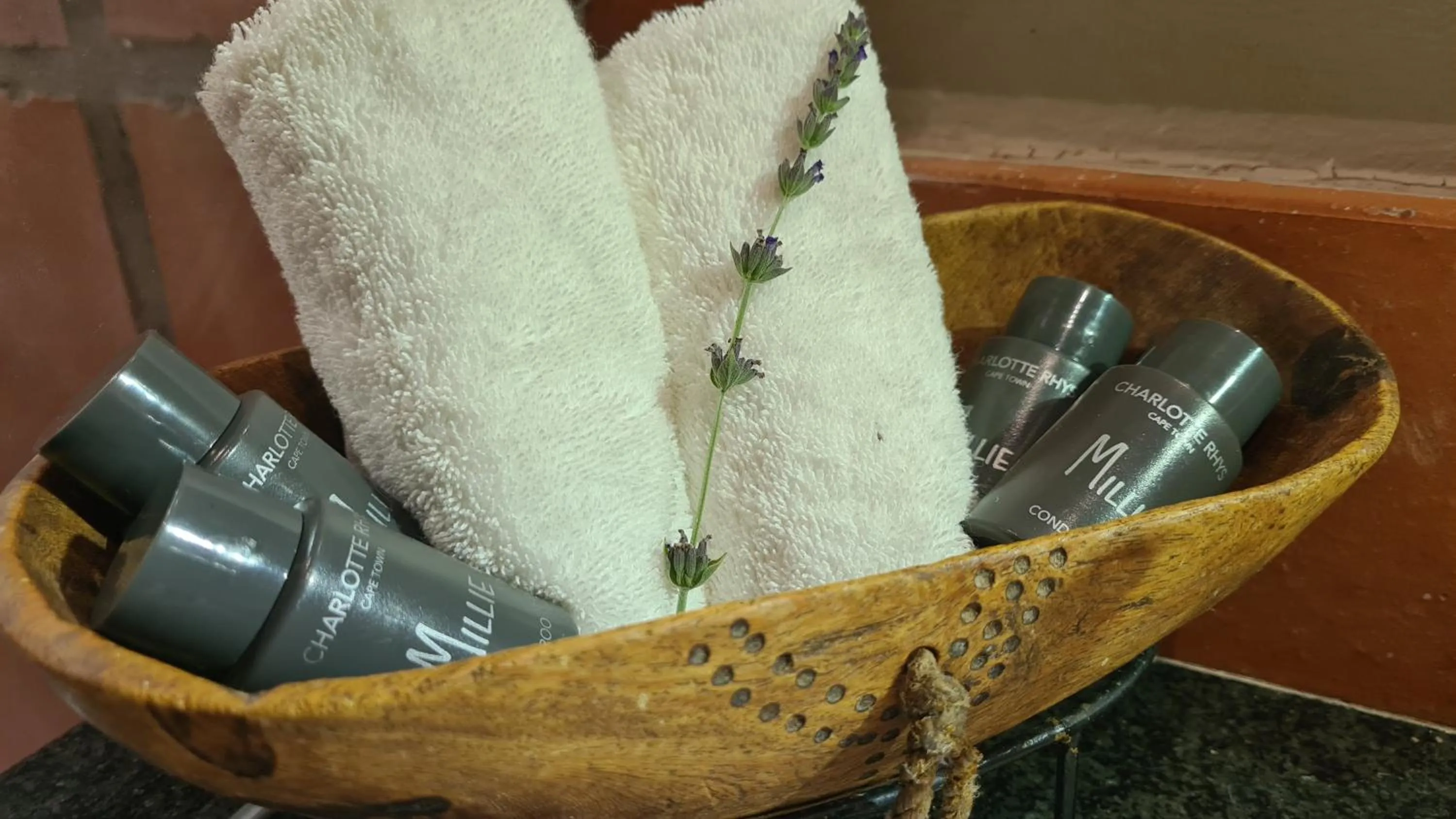 Bedroom in Itaga Luxury Private Game Lodge