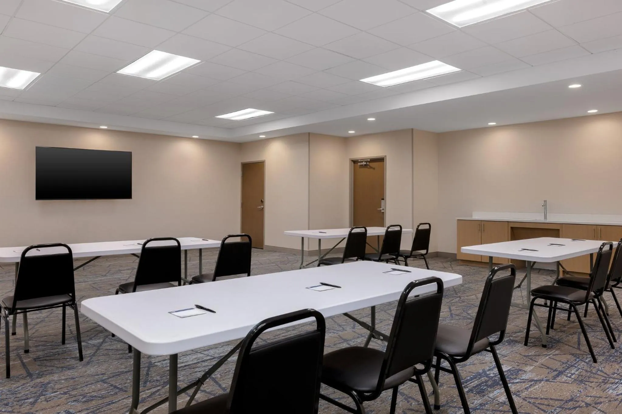 Meeting/conference room in Holiday Inn Express & Suites Alton St Louis Area by IHG