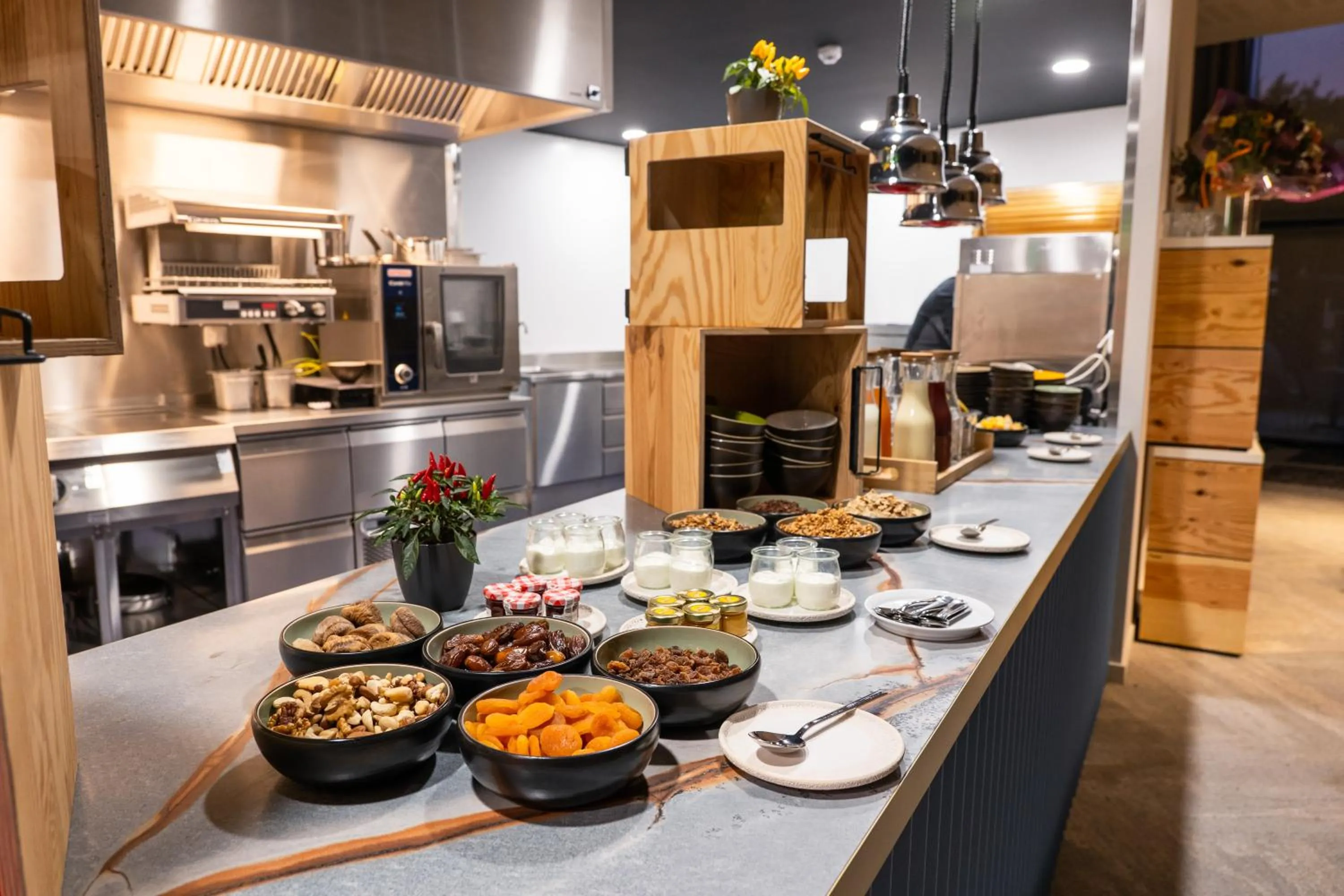 Restaurant/places to eat in voco Brussels City North by IHG