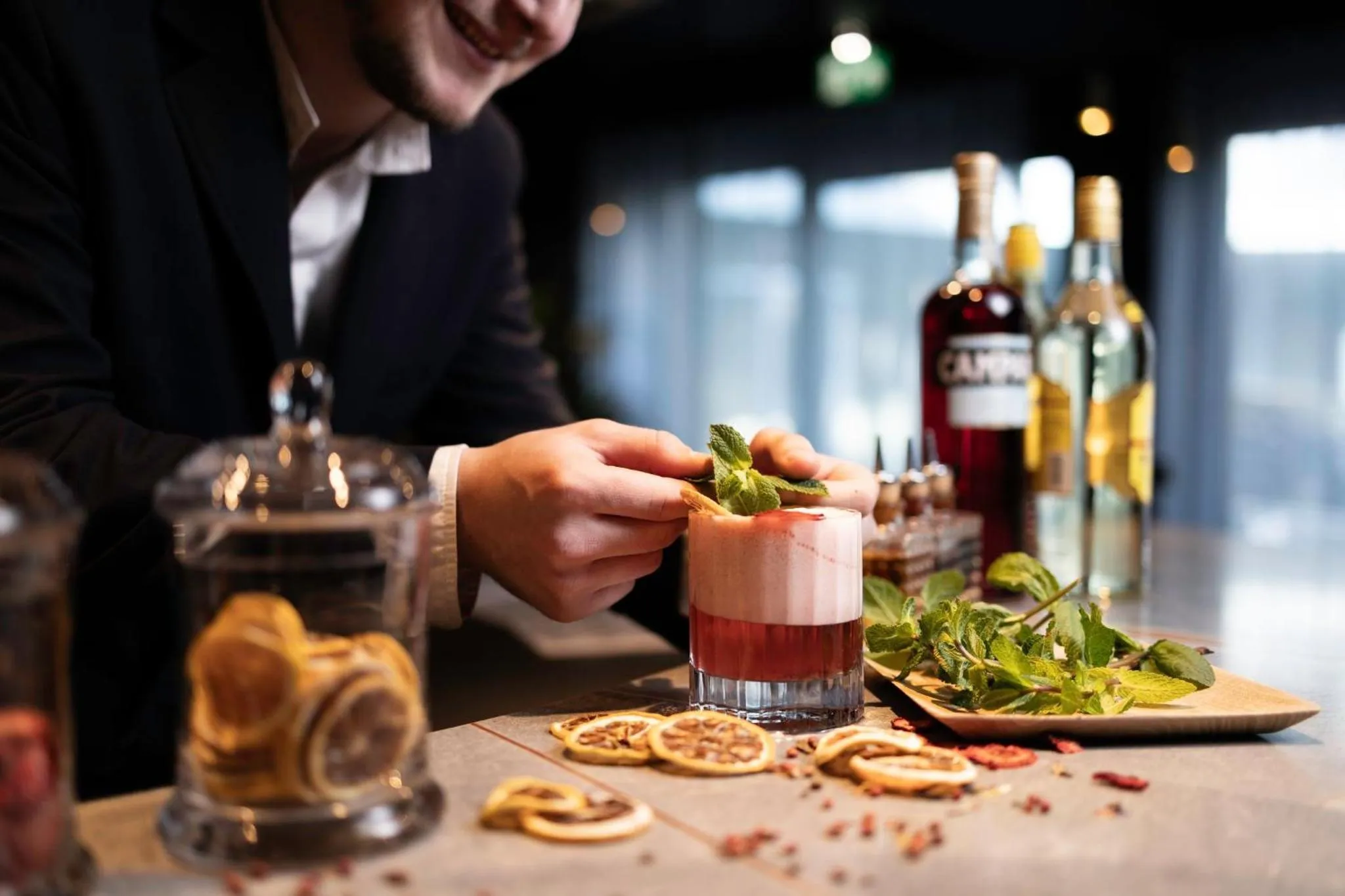 Lounge or bar in voco Brussels City North by IHG