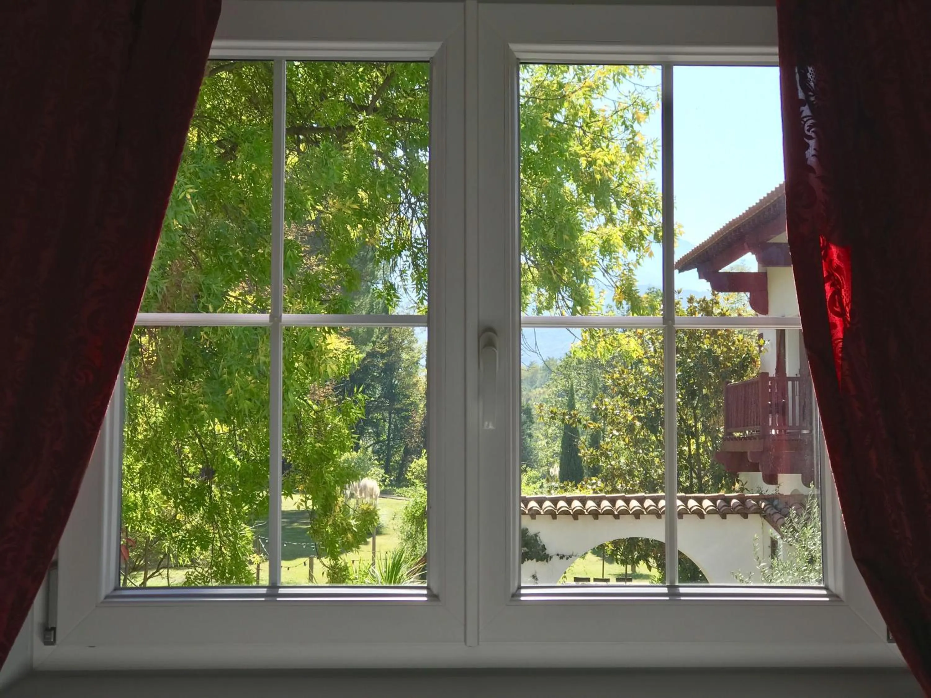 Garden view in La Villa du Parc