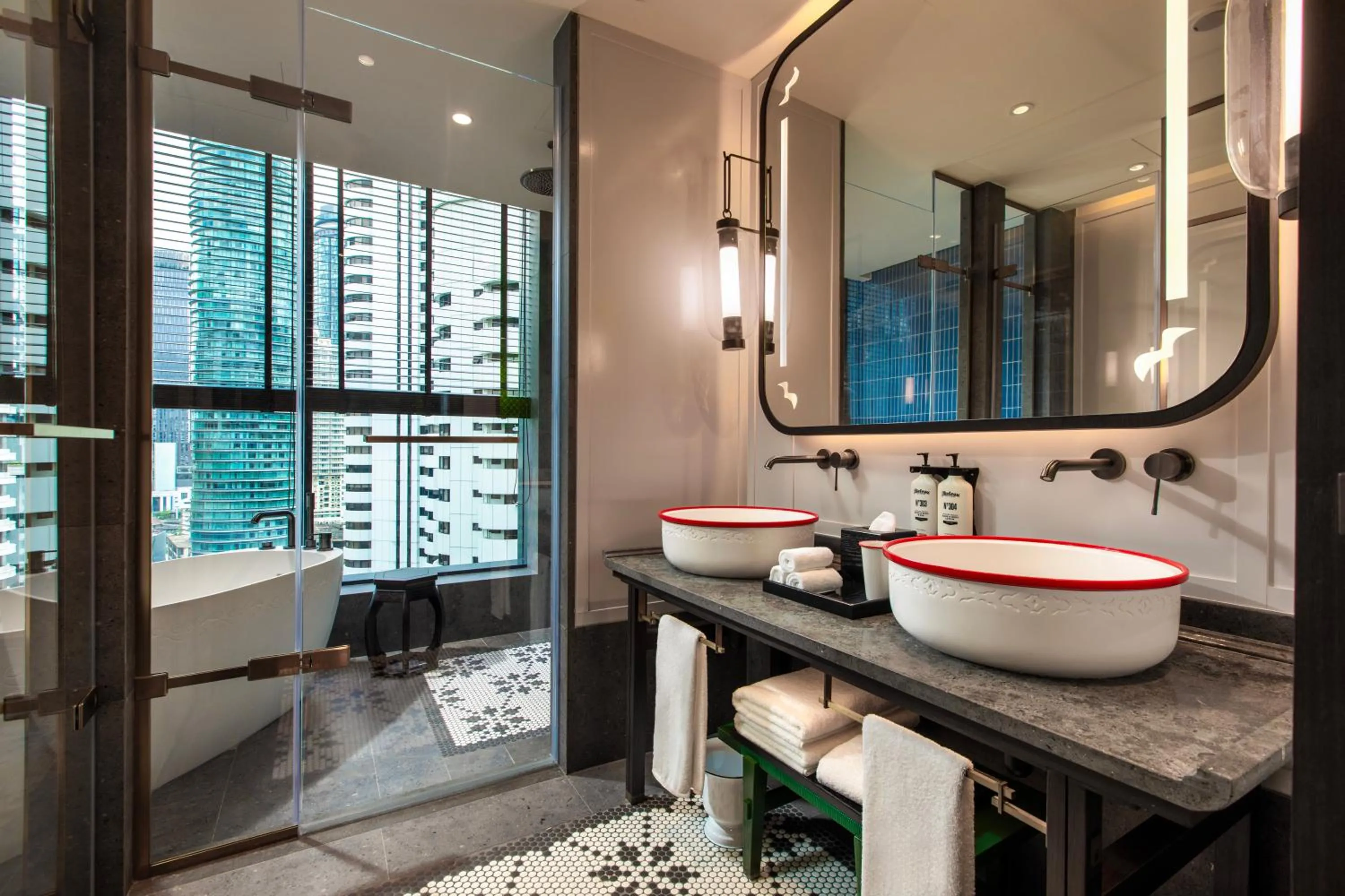 Shower in Hotel Indigo Kuala Lumpur on the Park by IHG