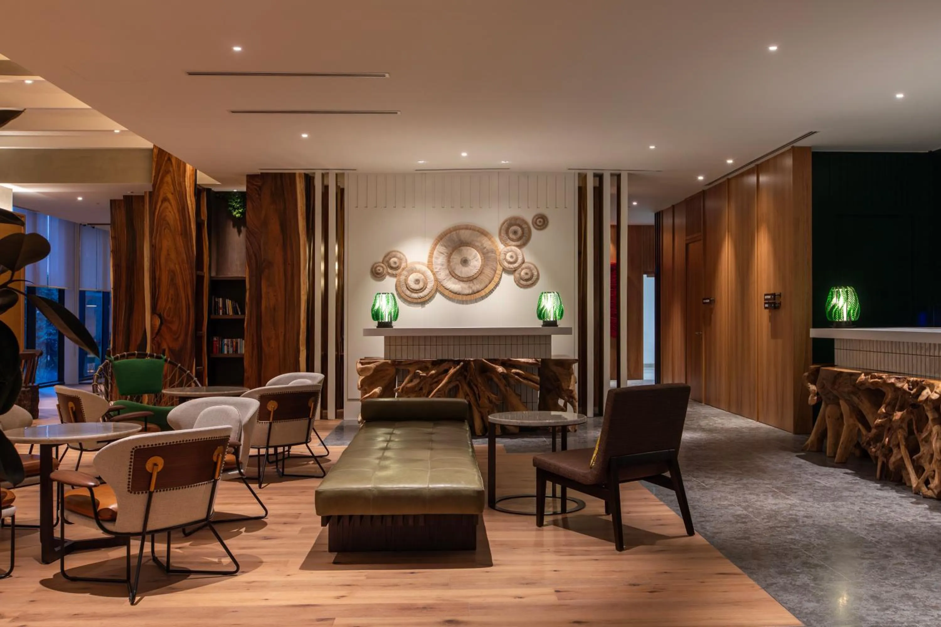 Lobby or reception in Hotel Indigo Kuala Lumpur on the Park by IHG