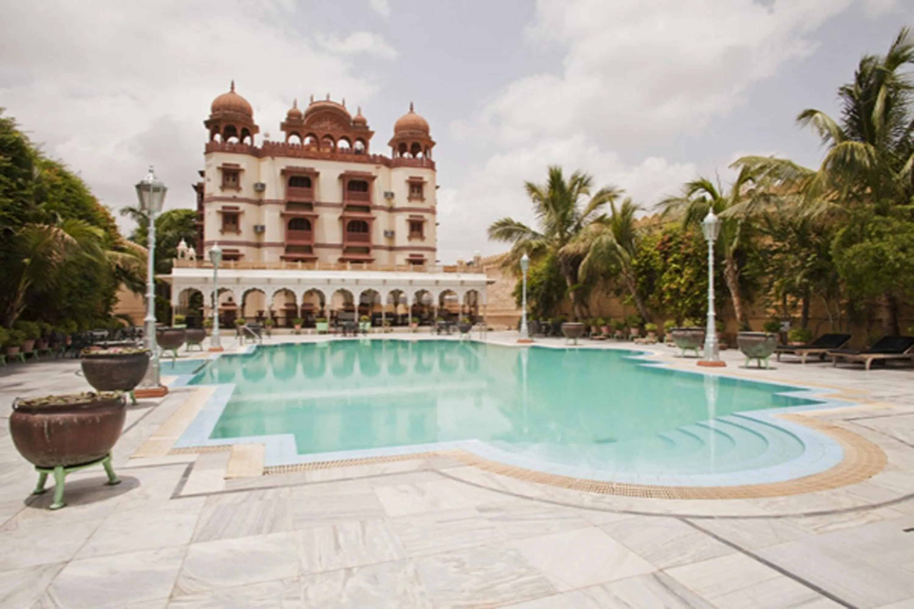 Swimming pool in Jagat Palace
