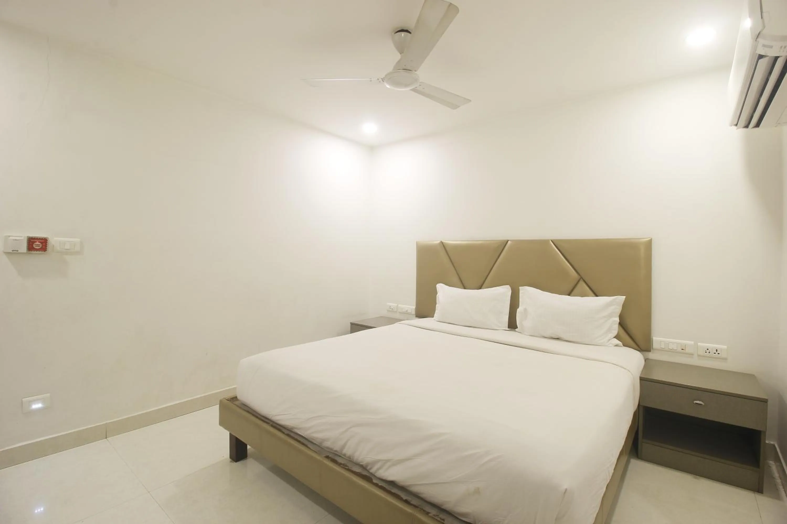 Photo of the whole room, Bed in Hotel SSR GRAND