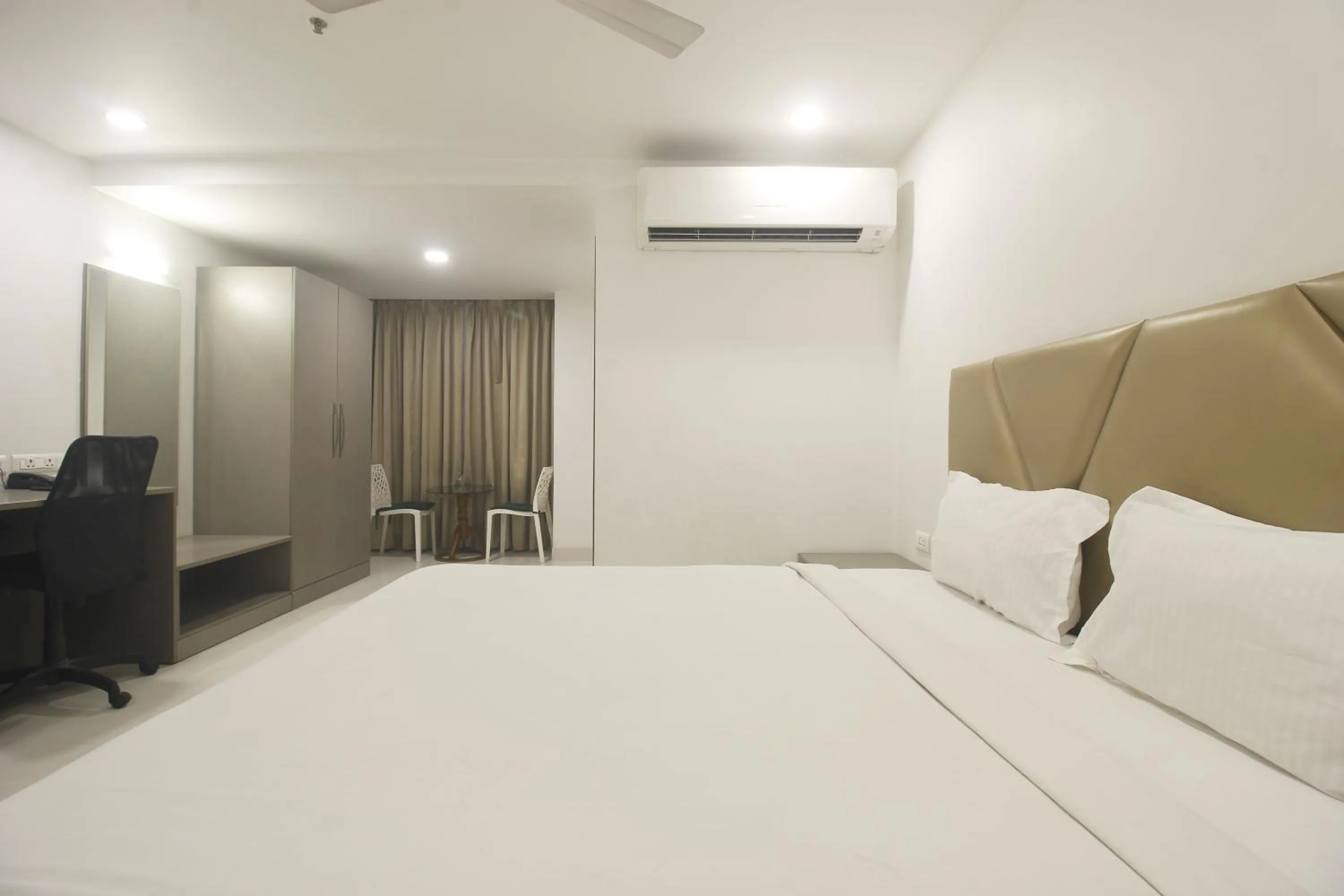 TV and multimedia, Bed in Hotel SSR GRAND