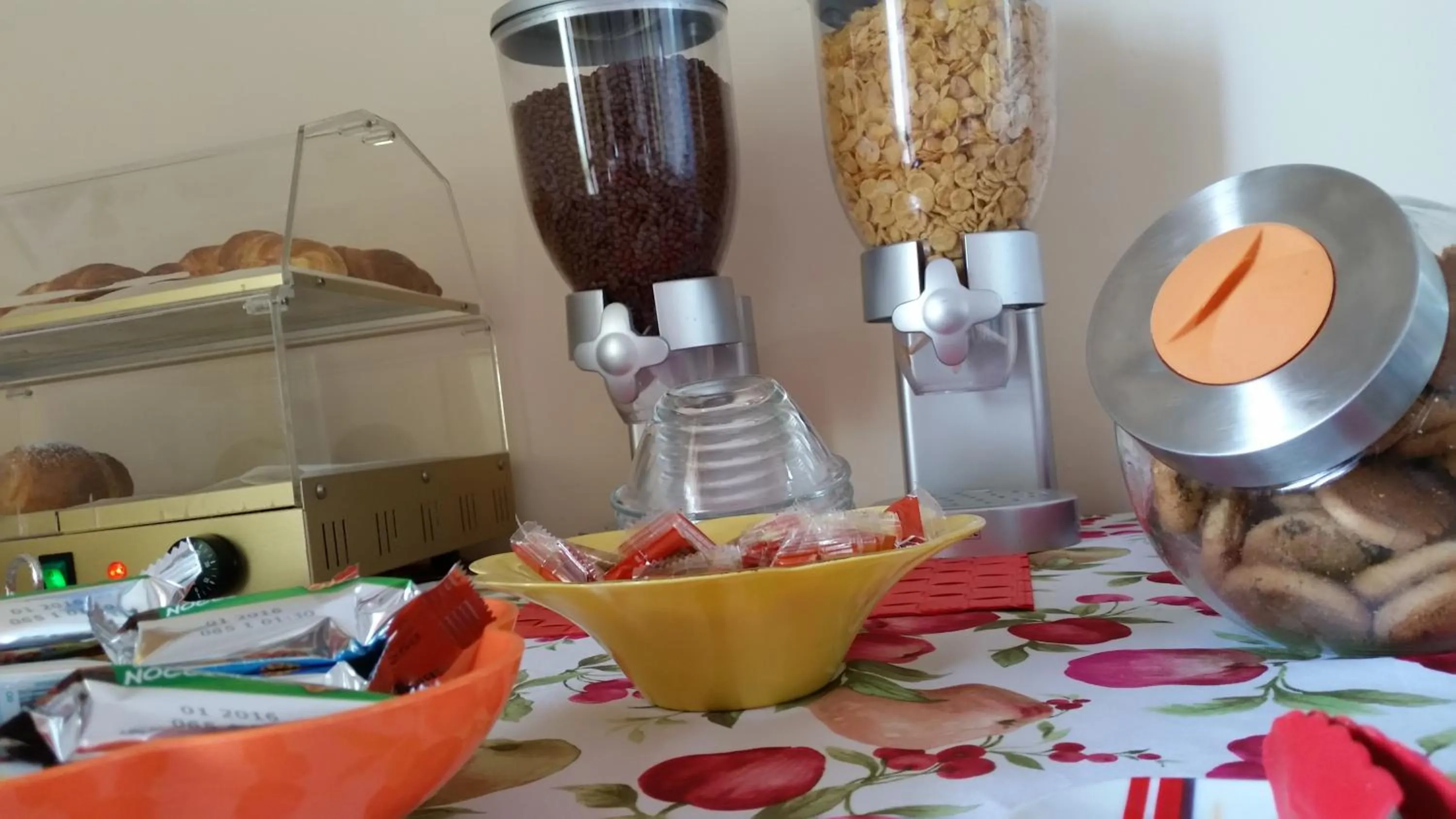 Continental breakfast in B&B L'Isola