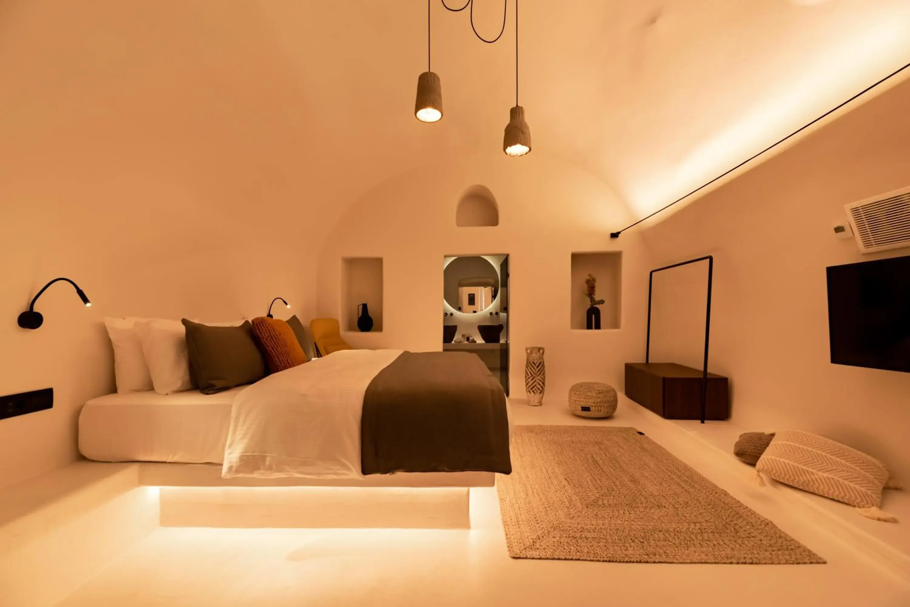 Deluxe Double Room with Outdoor Jetted Tub & Indoor Private Pool in Twenty One Suites Deluxe Double Room with Outdoor Jetted Tub & Indoor Private Pool in Twenty One Suites