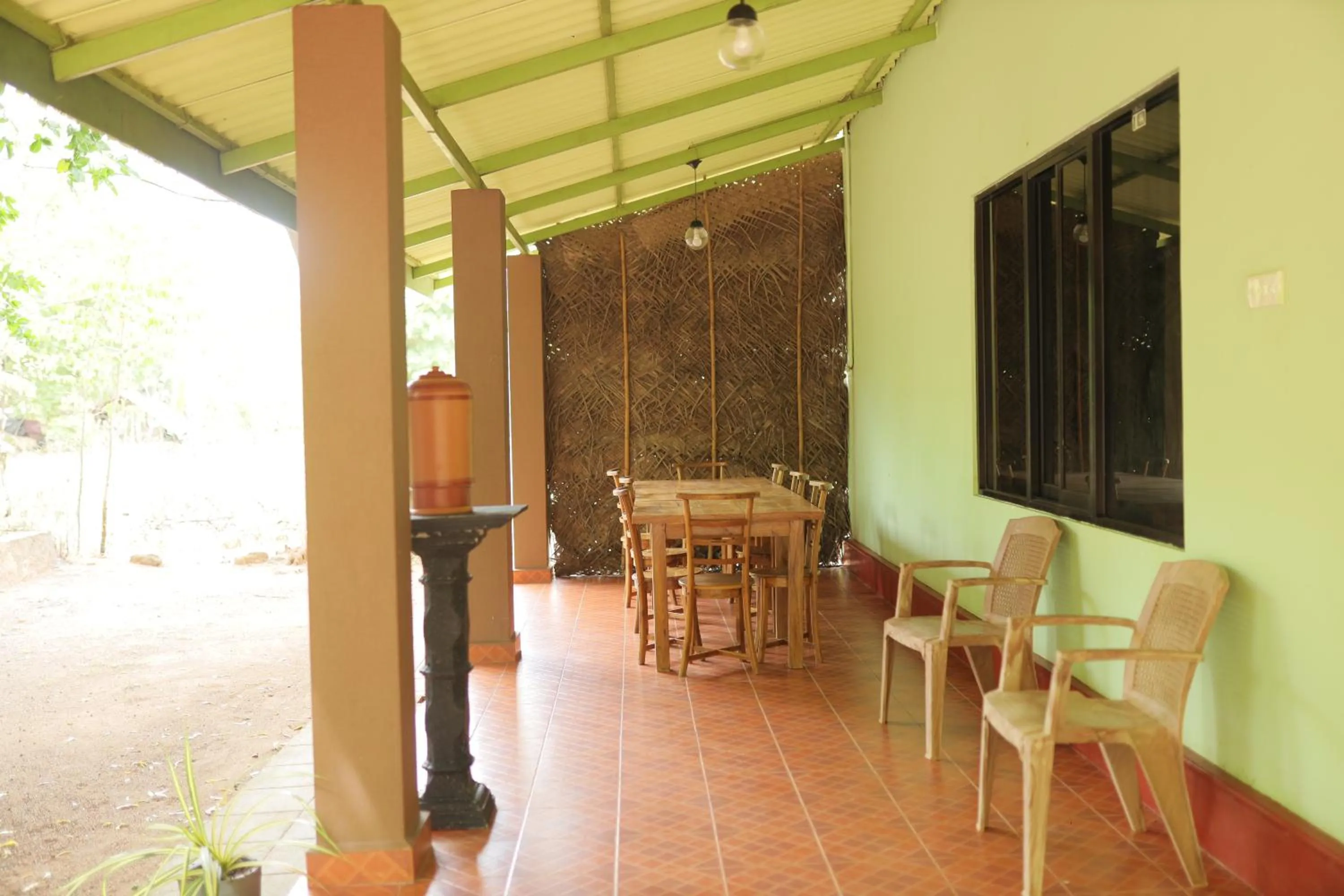 Dining area in Dilsara Holiday Resort Wilpattu
