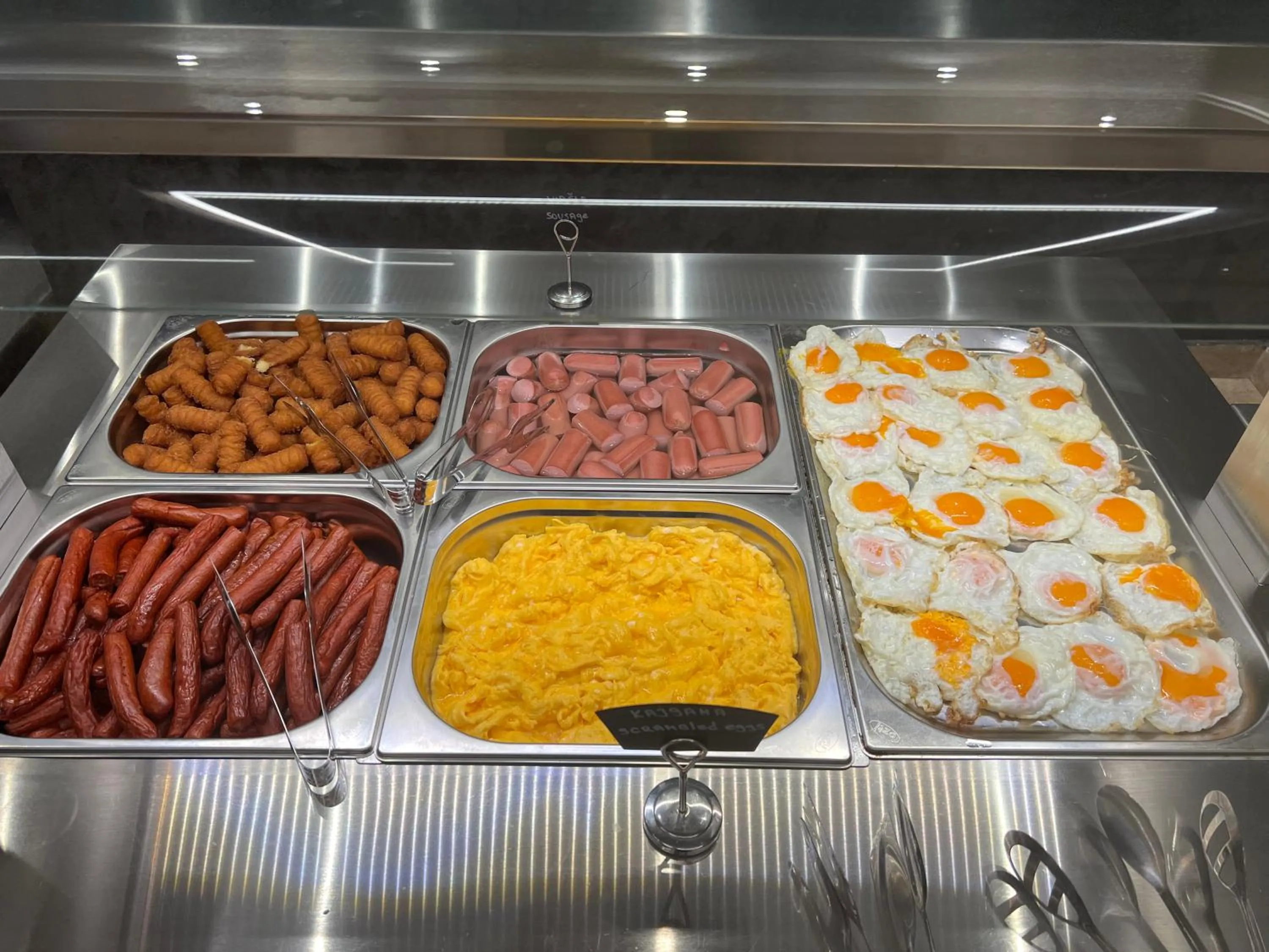 Buffet breakfast in Queen of Zlatibor