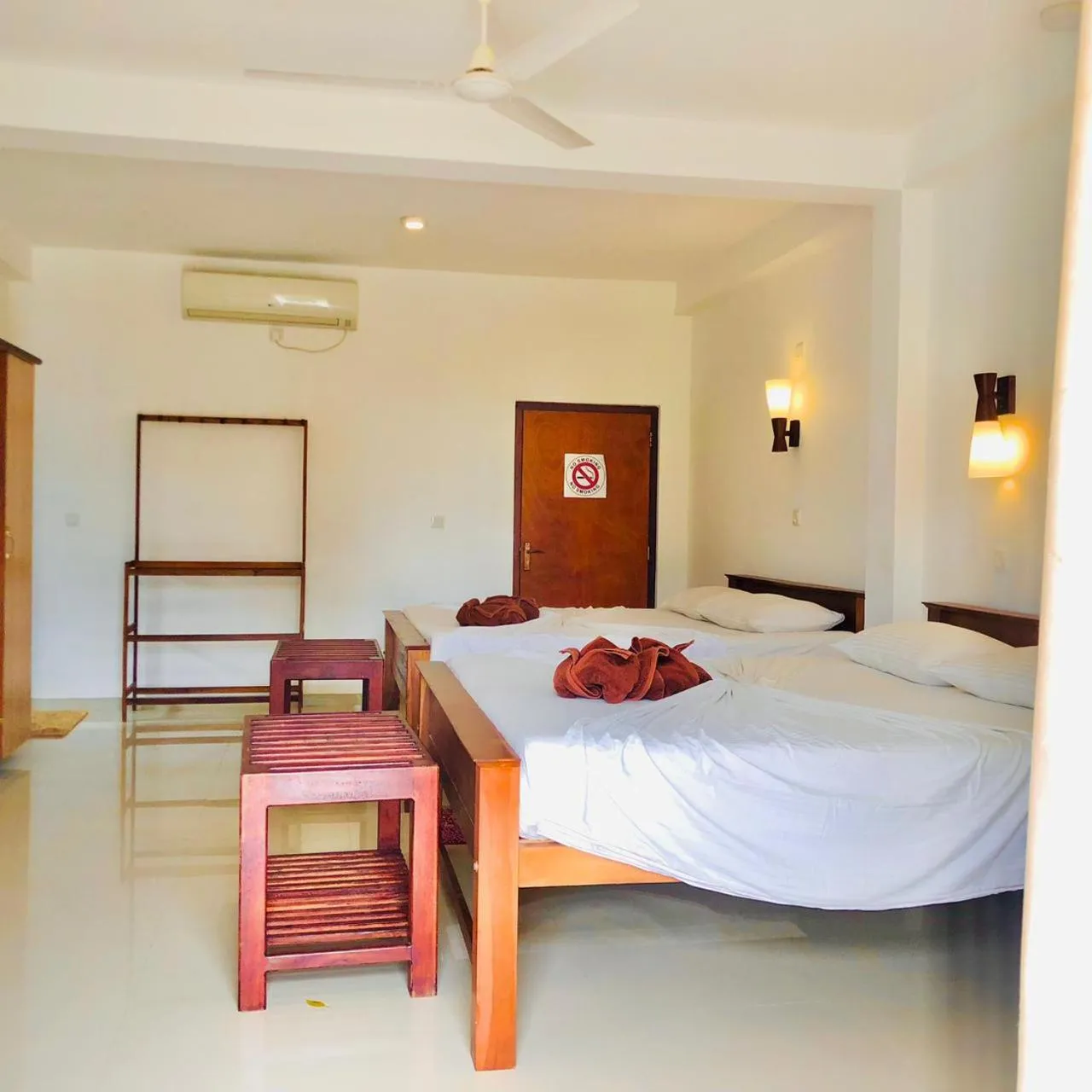 Bed in Mirissa Beach Inn