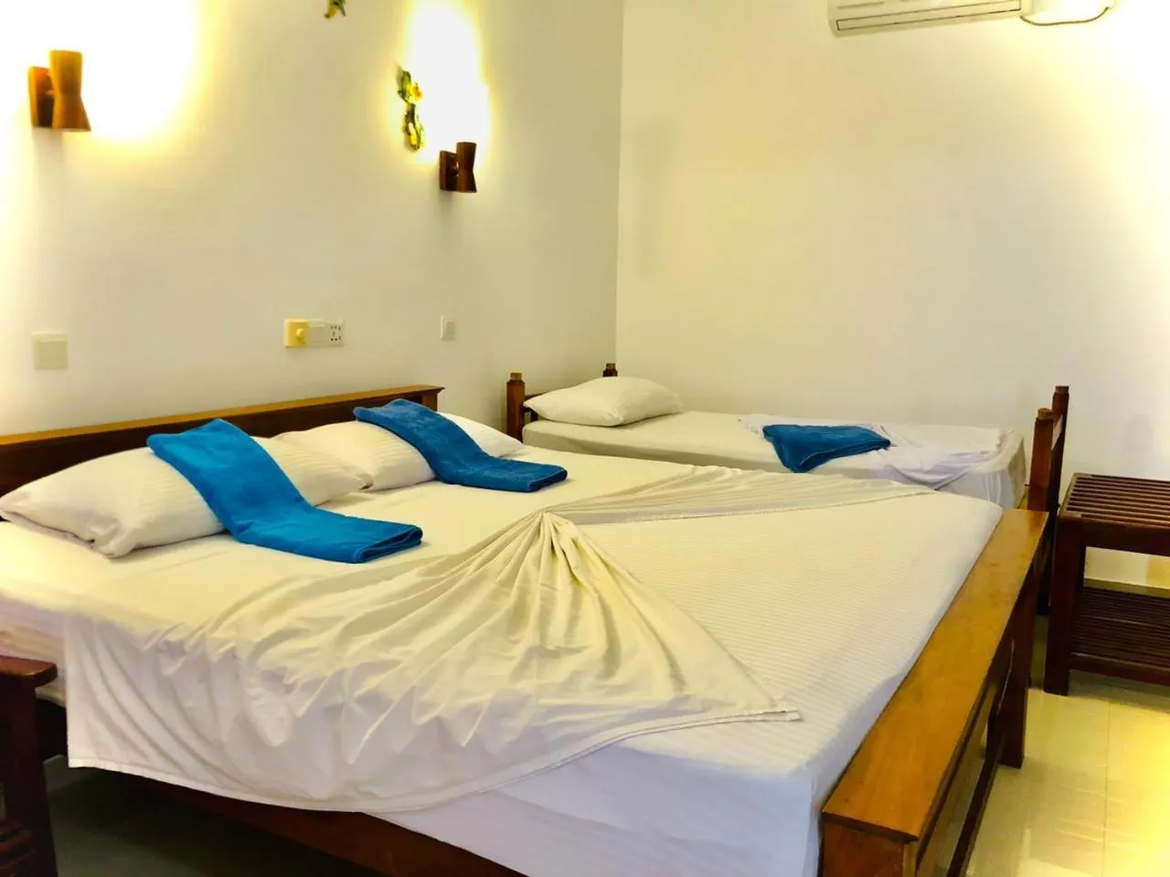 Bedroom, Bed in Mirissa Beach Inn