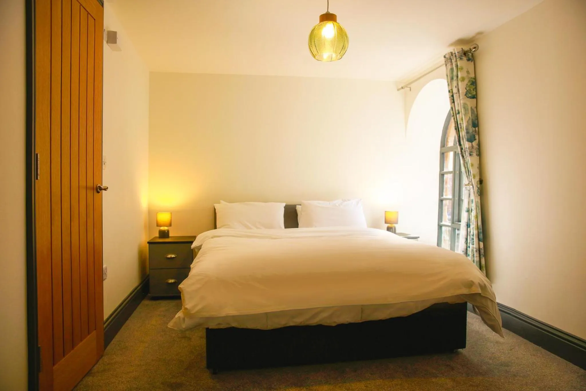 Bed in The George Wright Boutique Hotel, Bar & Restaurant