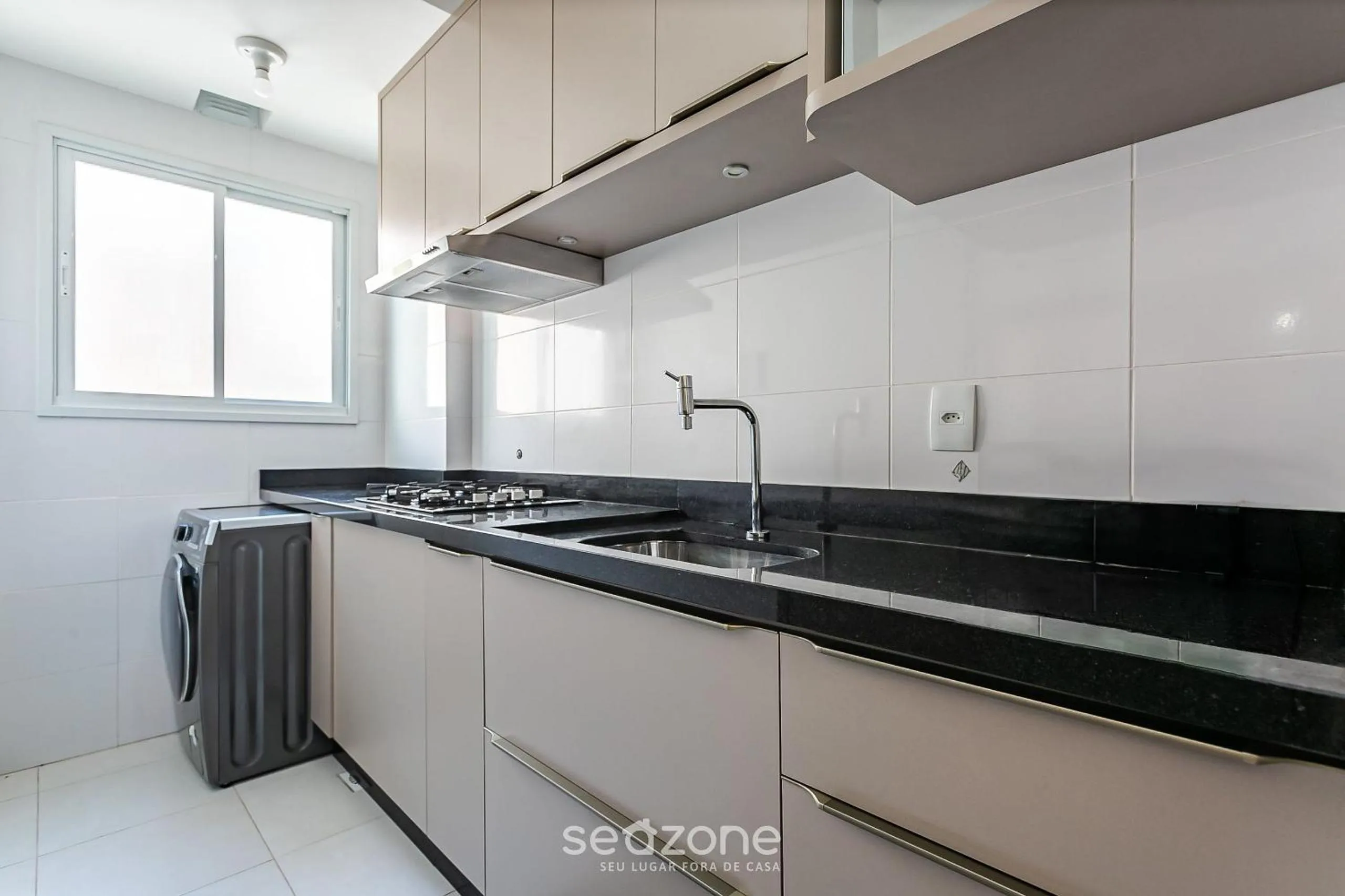 Kitchen or kitchenette in Apto em cond com piscina em Canasvieiras RPC301