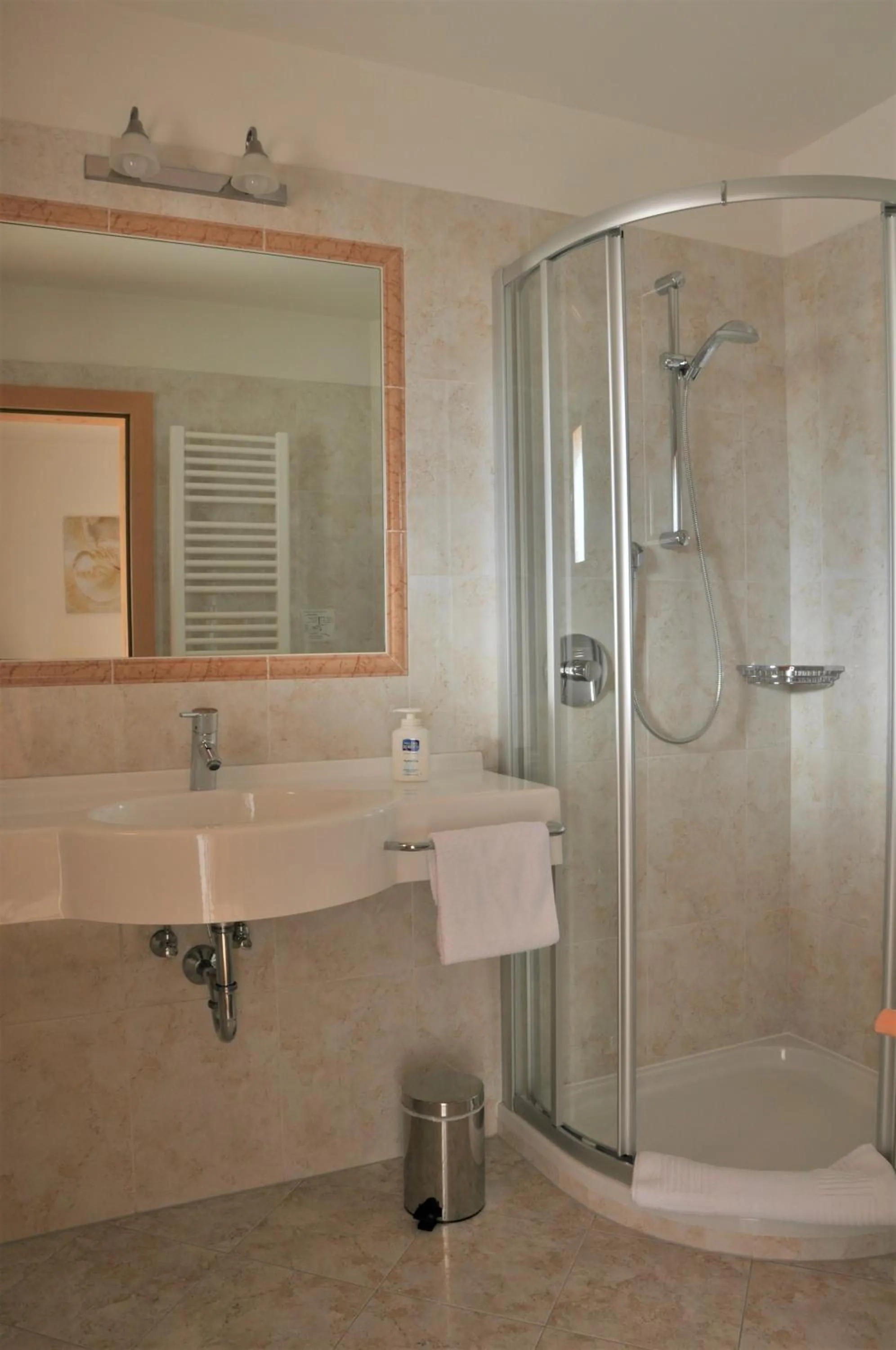 Bathroom in Garni Hotel Am Meilenstein