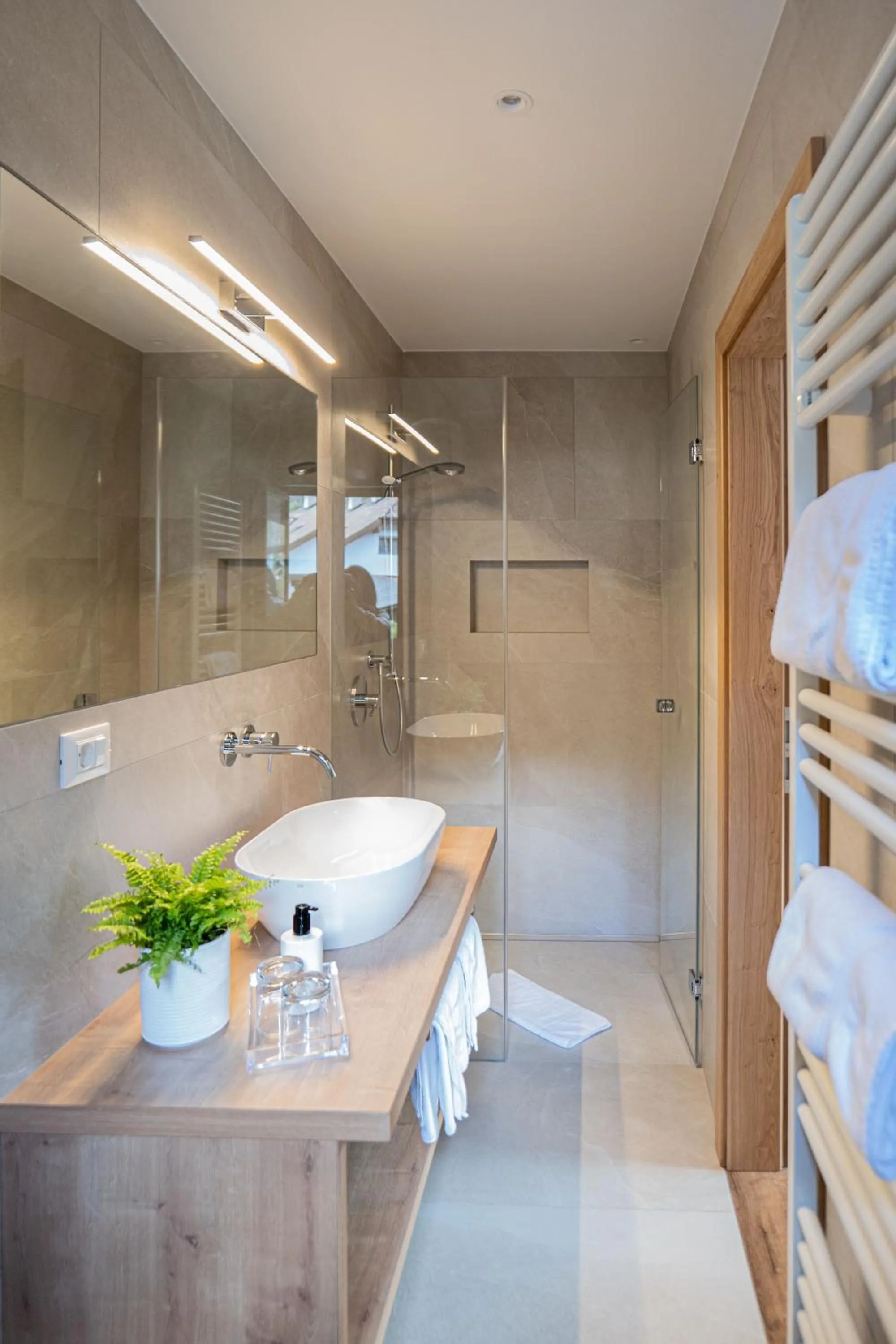 Shower in Garni Hotel Am Meilenstein