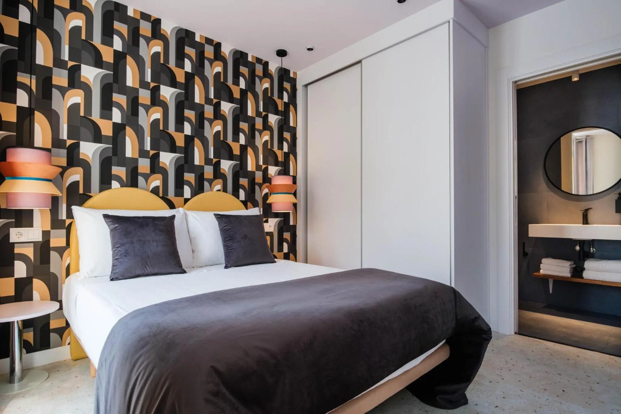 Bedroom, Bed in Apartamentos El Reloj