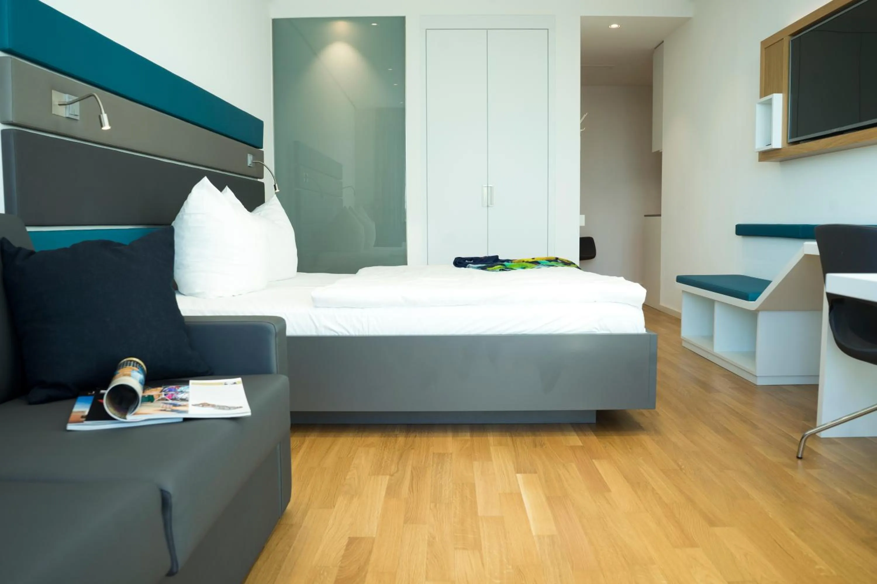 Bed in Seven Hotel + Boardinghouse