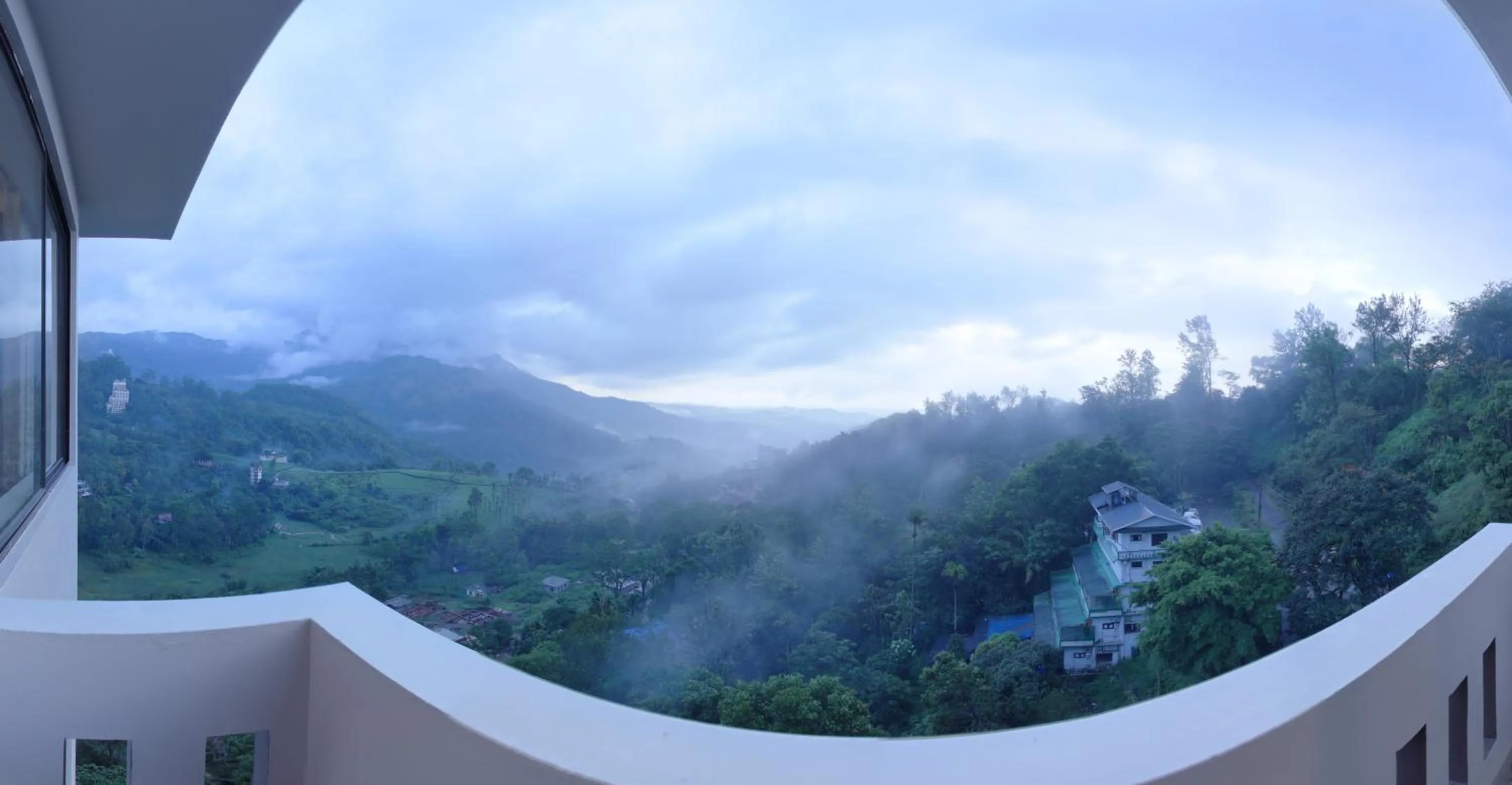 Mountain view in Tea Castle Munnar