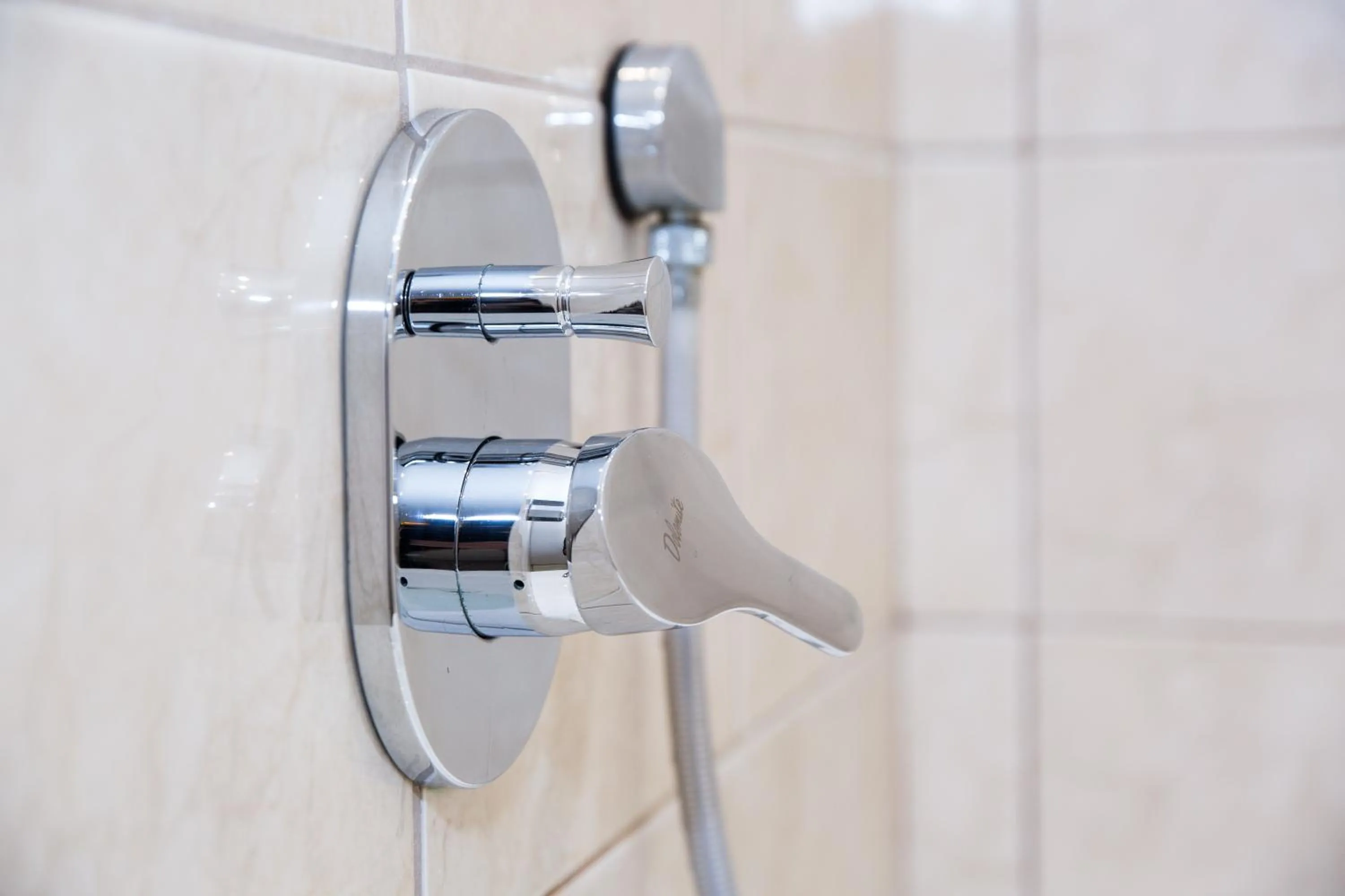 Shower in Elis Boutique Hotel