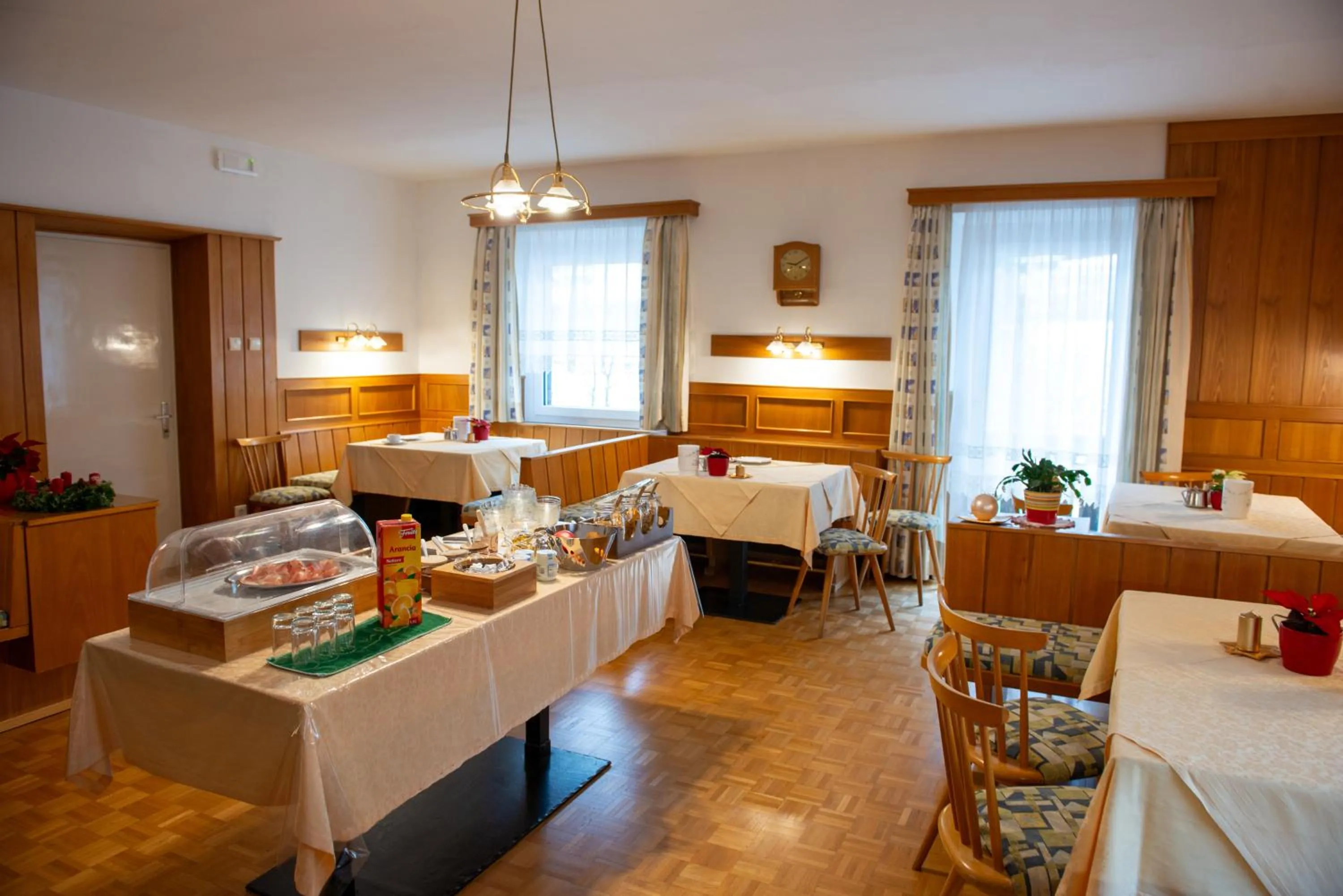 Breakfast in Garni Hofer