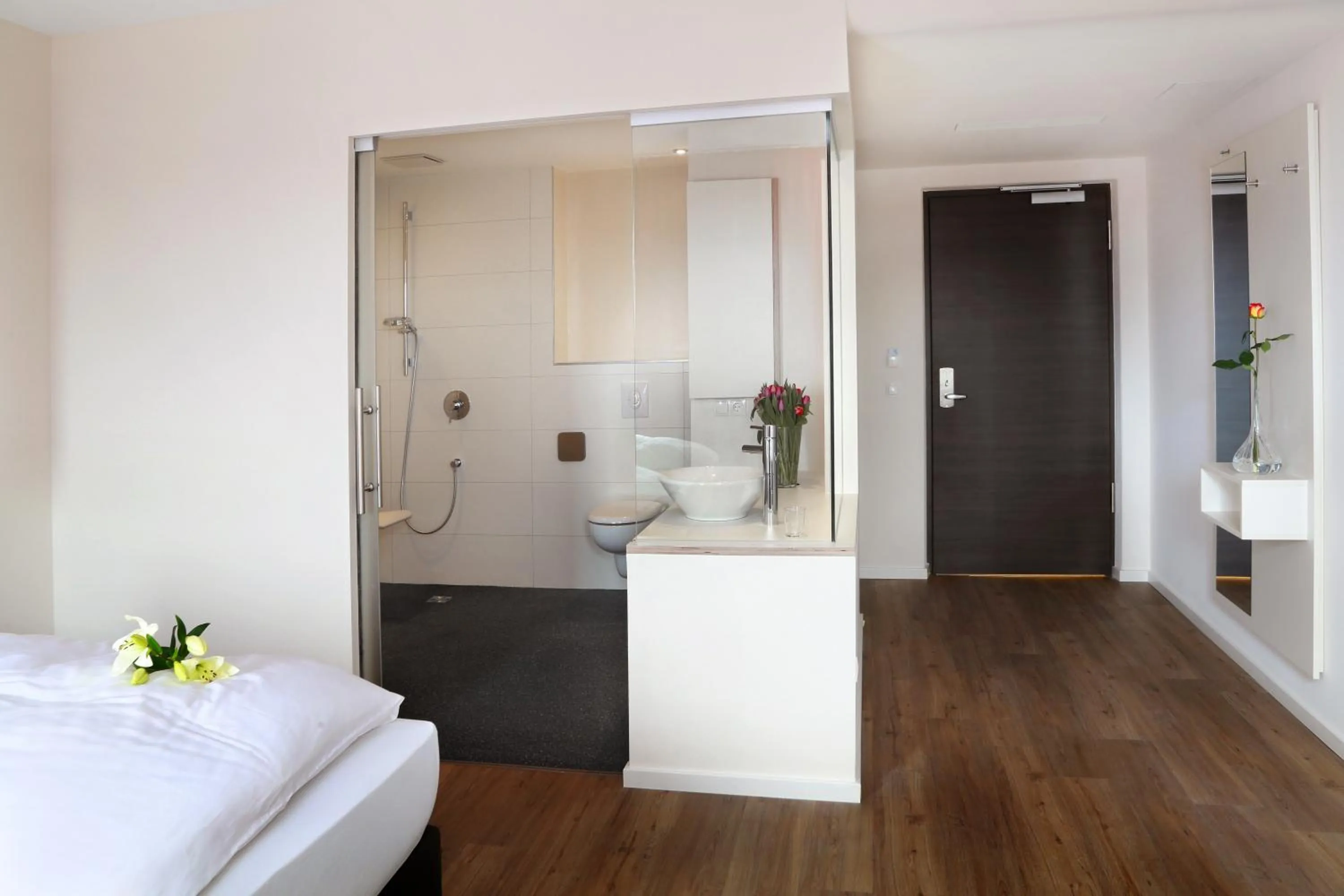 Bedroom, Bed in Best Motel