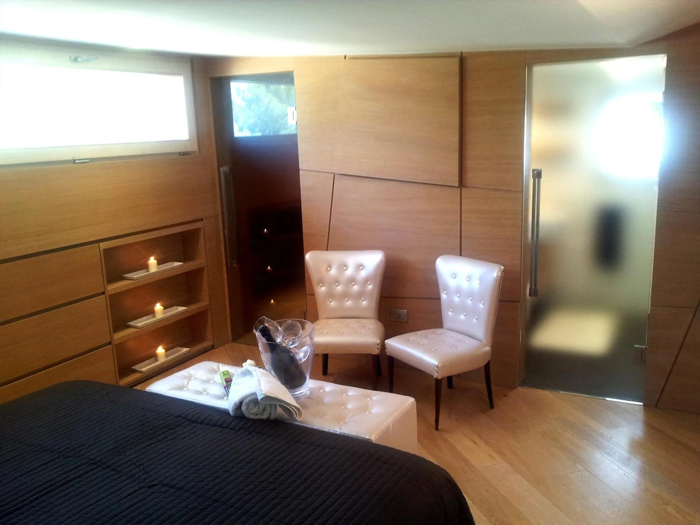 Bedroom, Bed in Alfieri Cottage