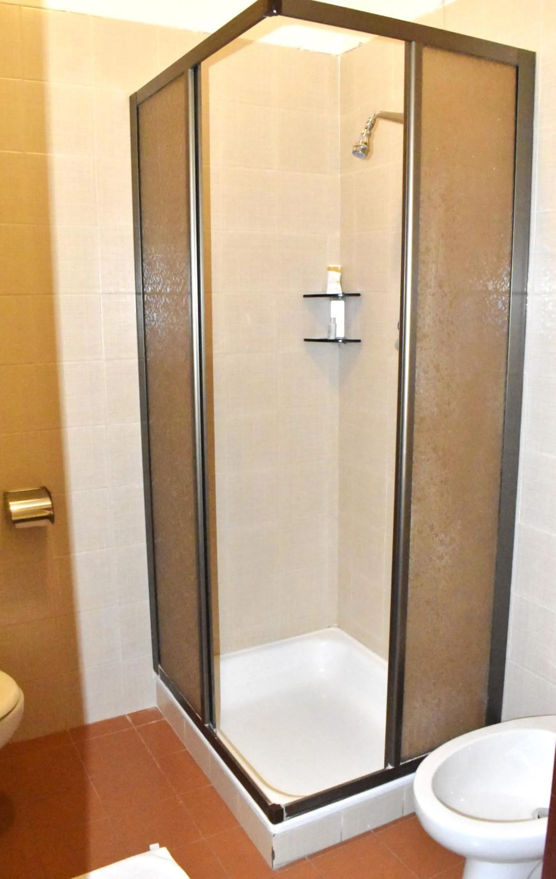 Shower in VILLA NUOVA