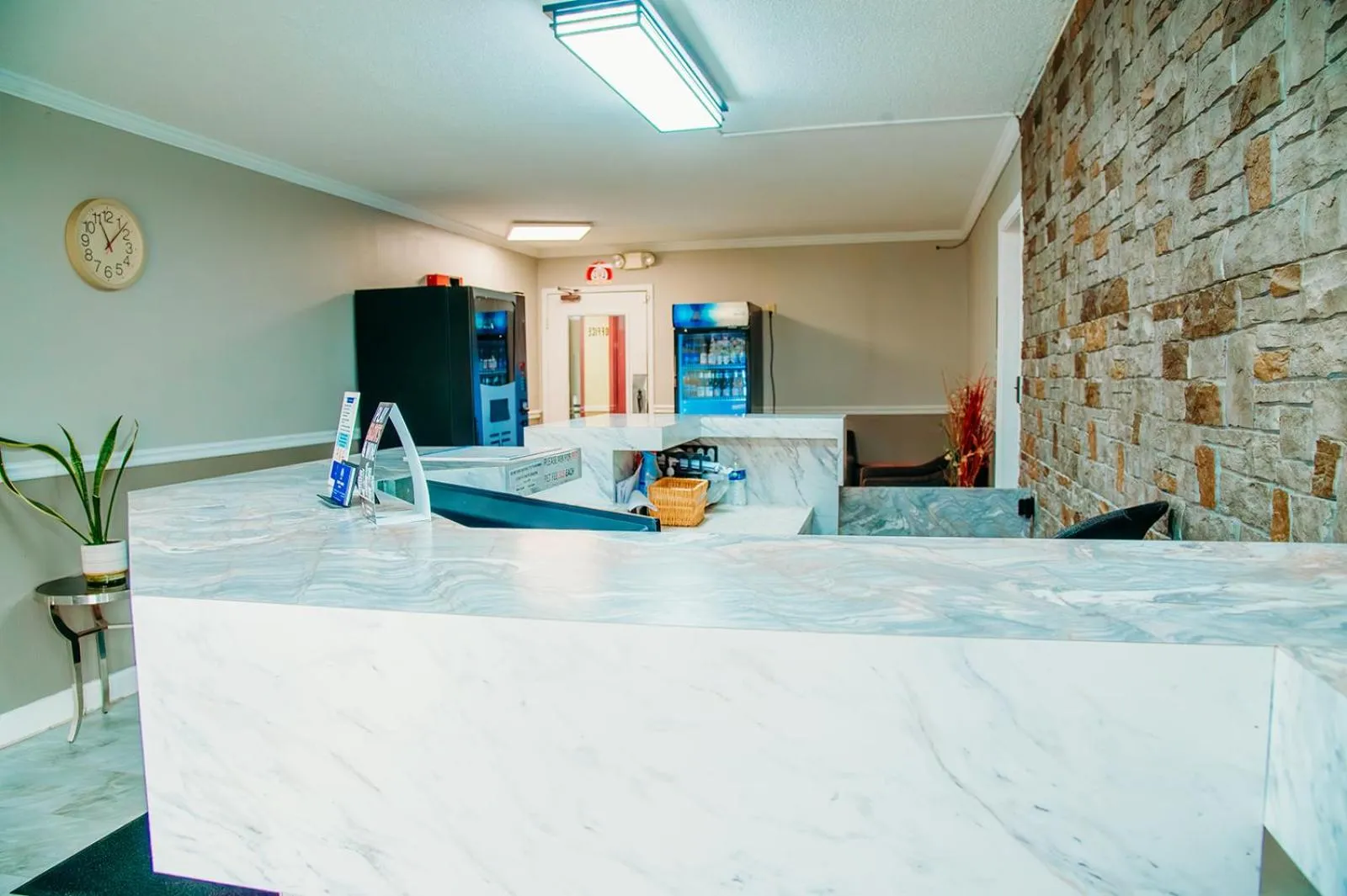 Country Garden & Suites