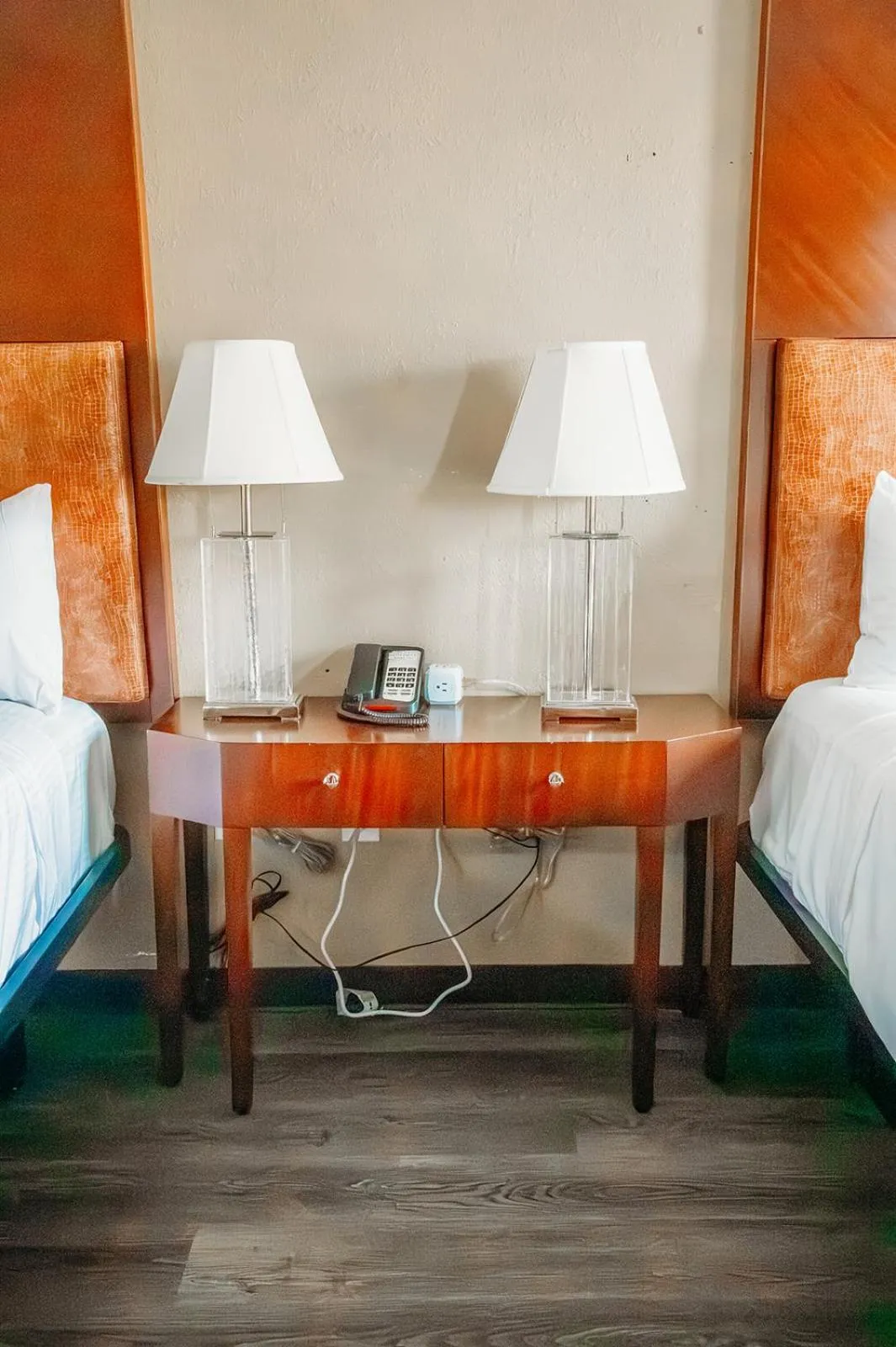 Bed in Country Garden & Suites