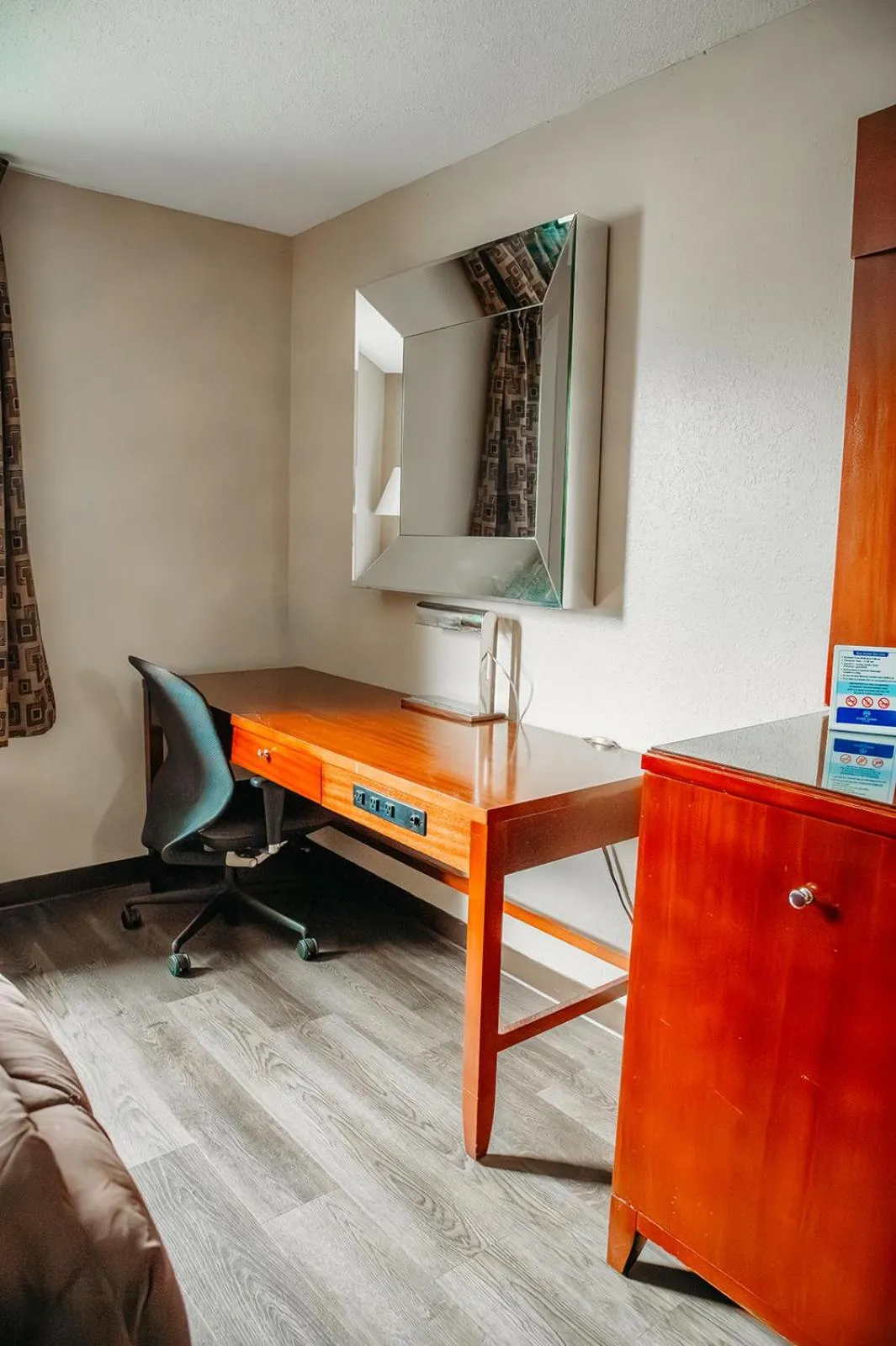 Country Garden & Suites