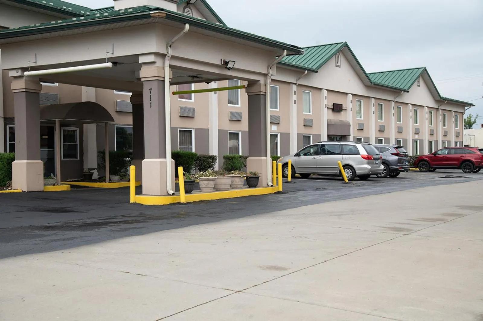 Country Garden & Suites