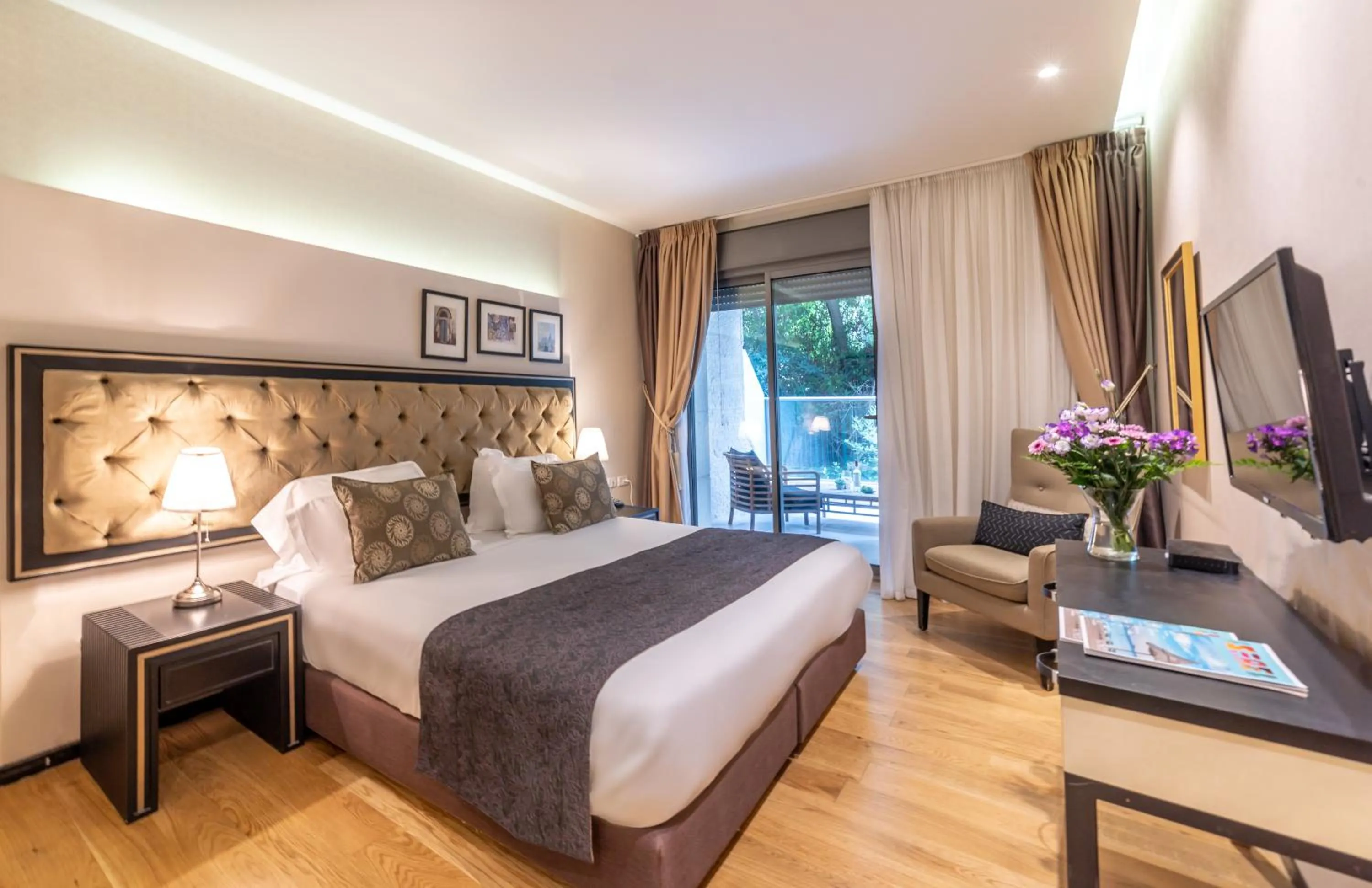 Photo of the whole room, Bed in Stay Kook Jerusalem