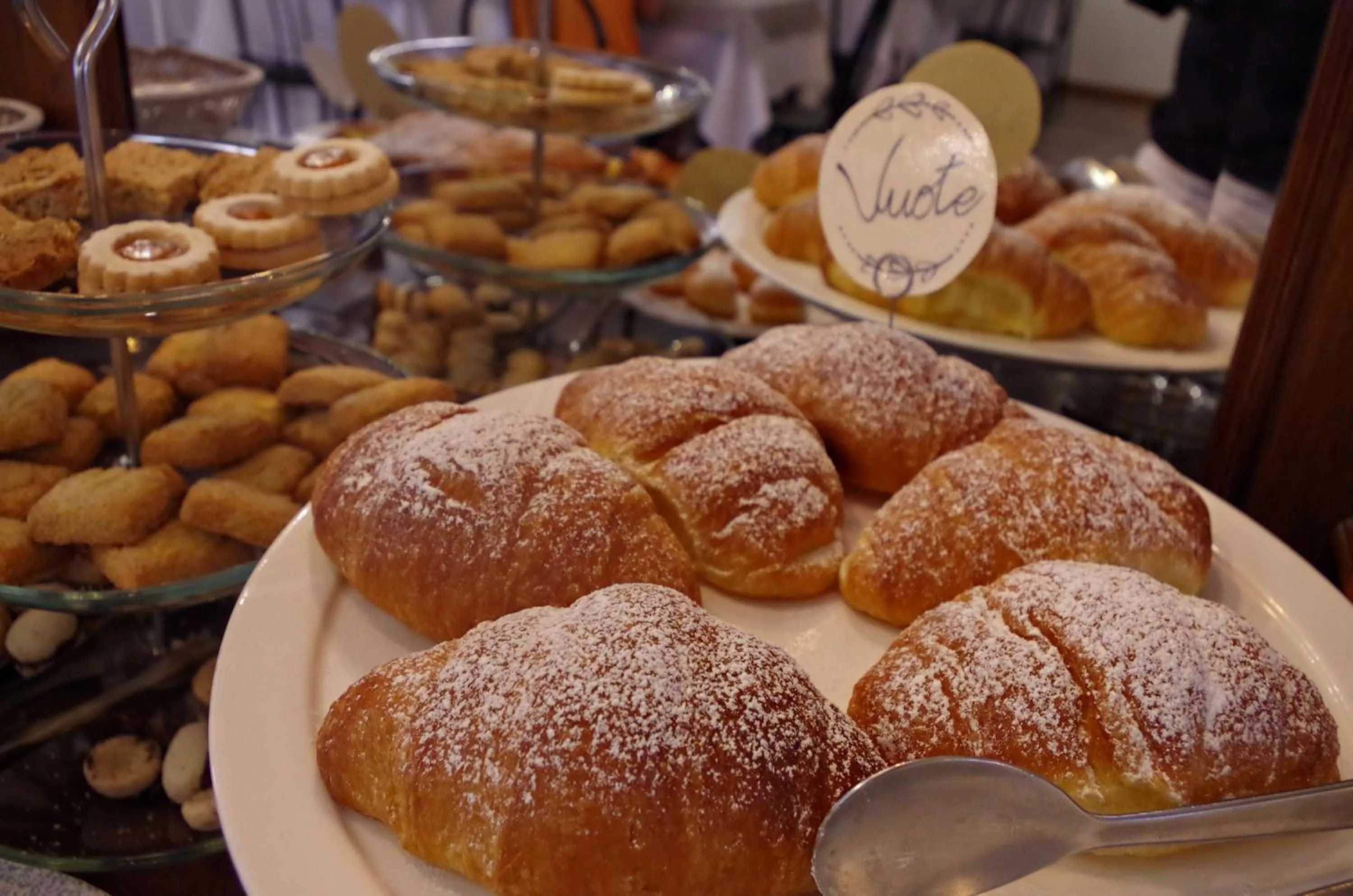 Breakfast in Hotel Vergilius