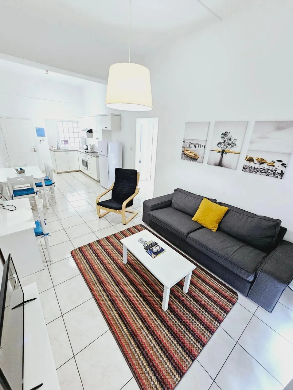 Living room in Stephanie City Apartments