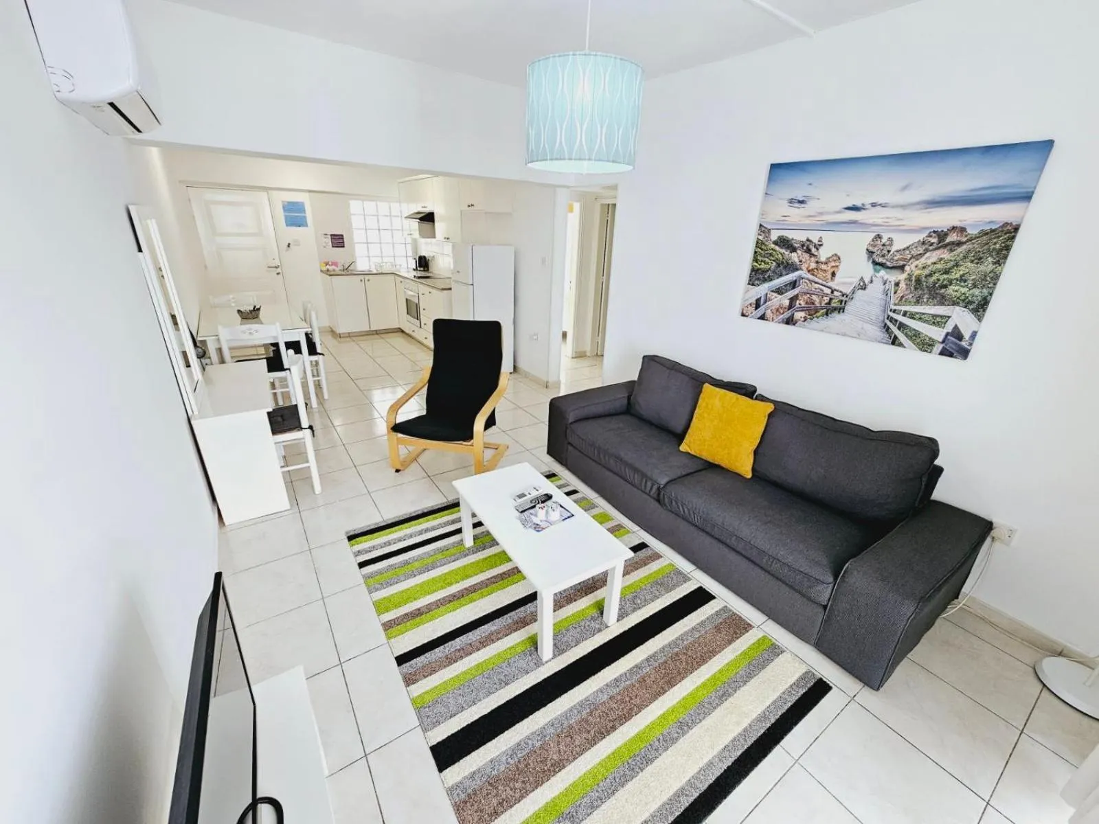 Kitchen or kitchenette in Stephanie City Apartments