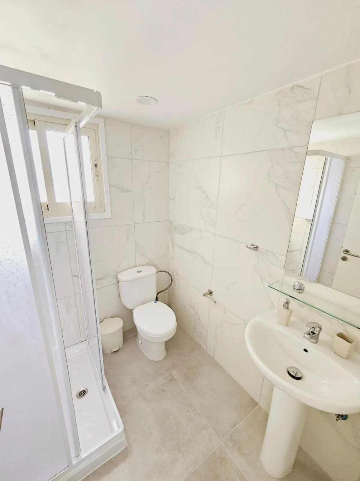 Shower in Stephanie City Apartments