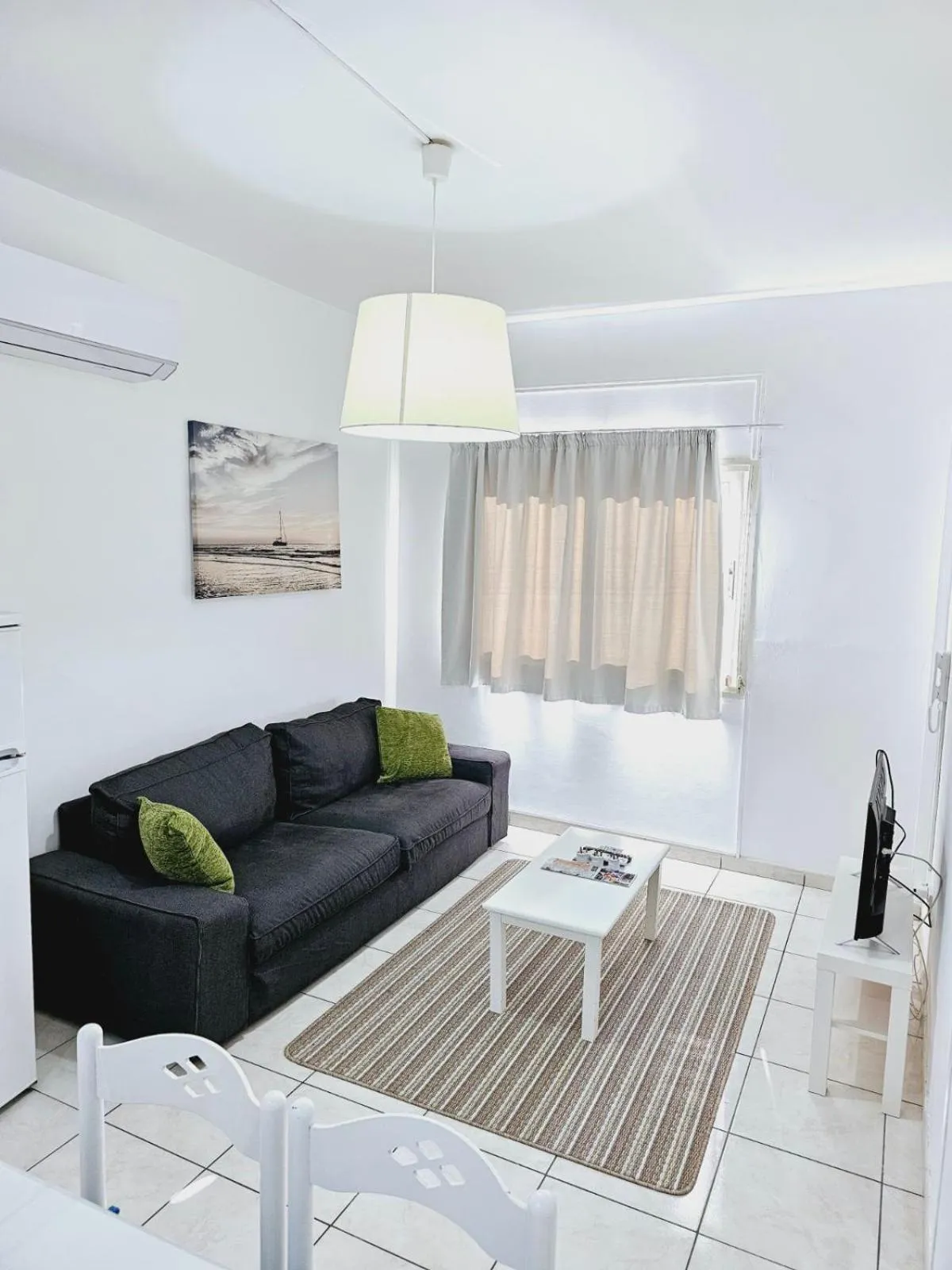 Living room in Stephanie City Apartments