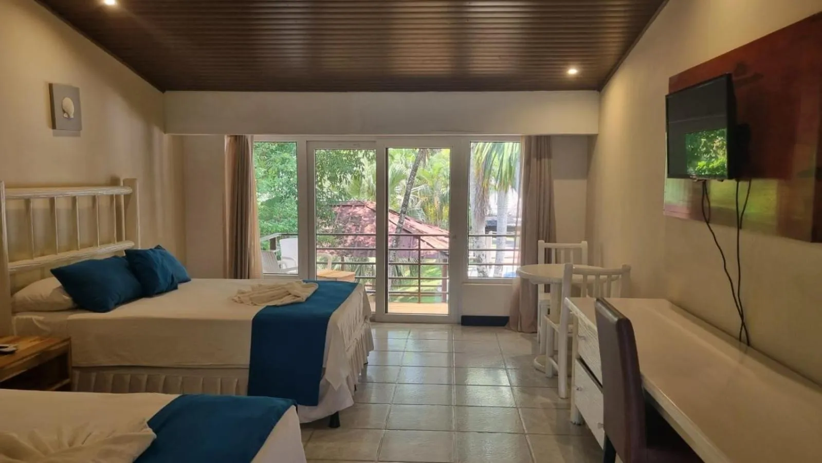 Bed in Hotel MarBrissa