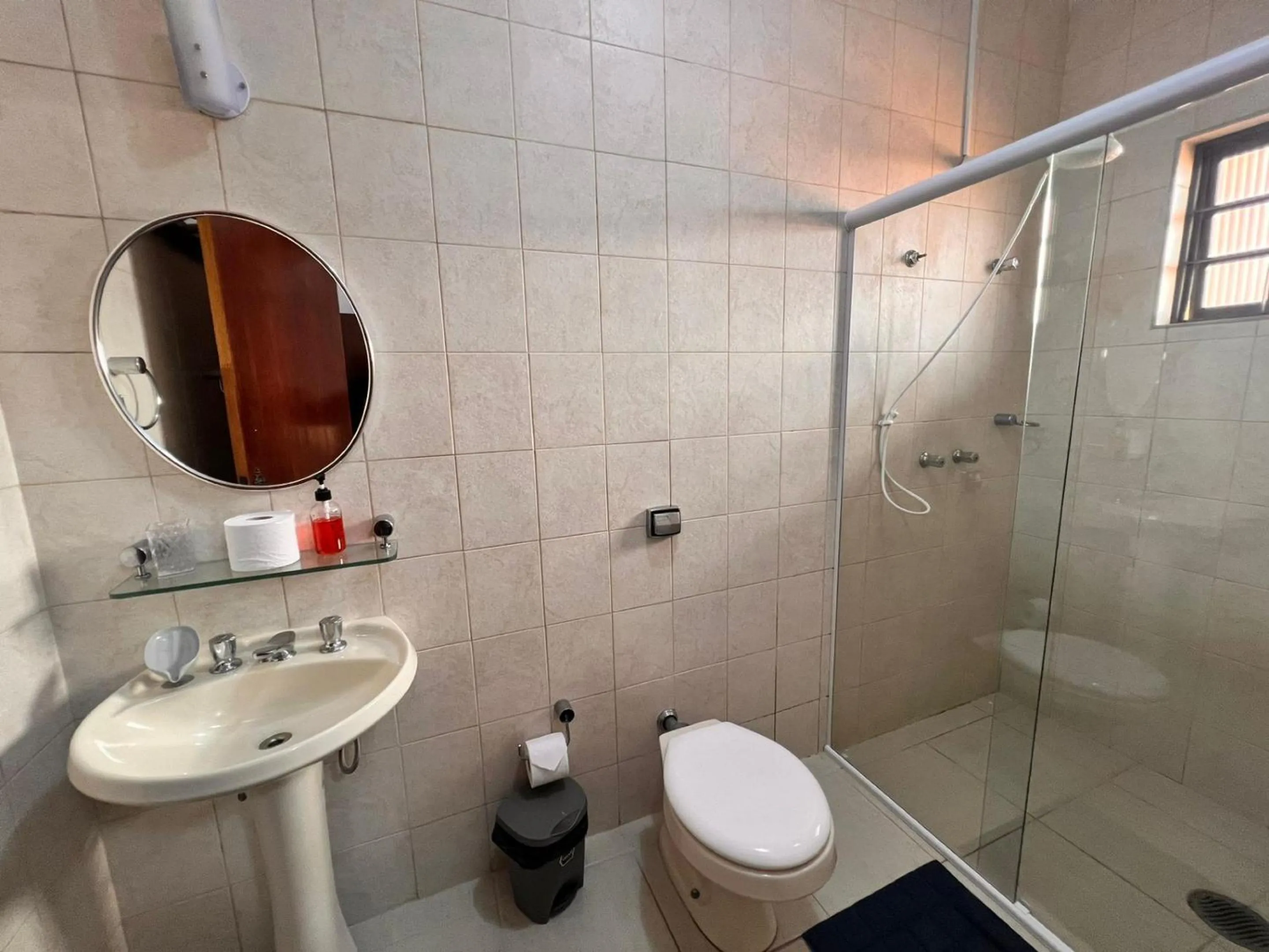 Shower in Residencia Dago Suítes