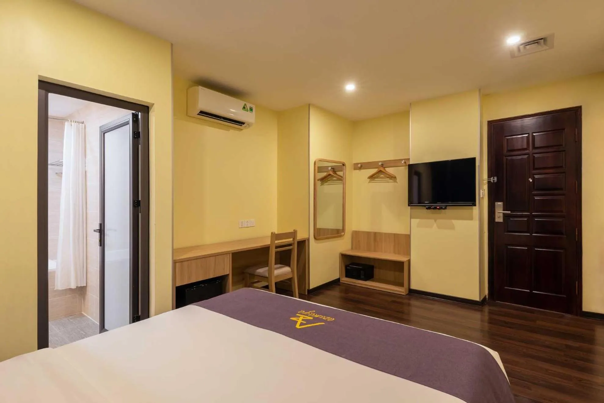 Bed in Azumaya Kim Mã 3