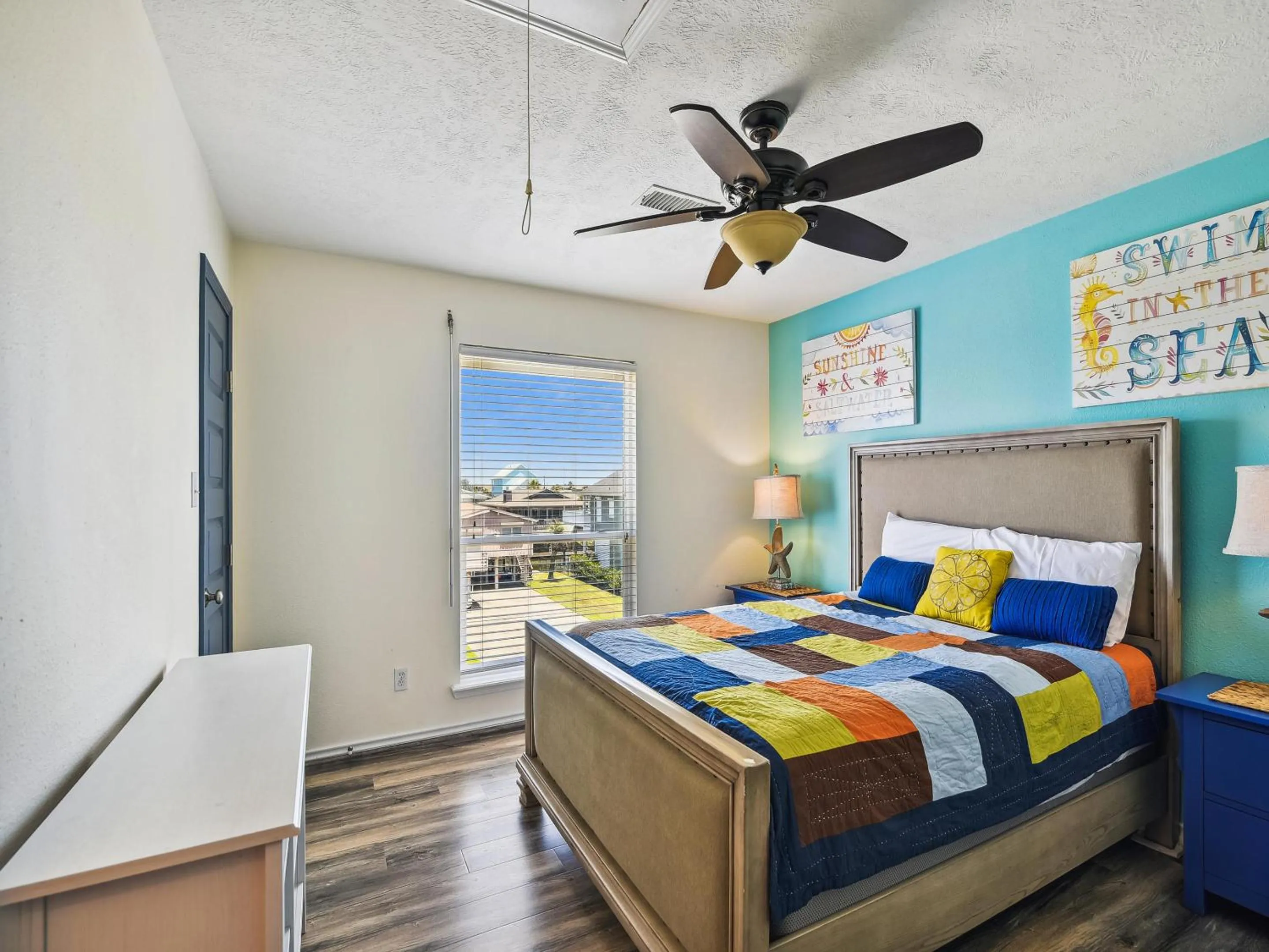 Property building, Bed in Tiki Lagoon