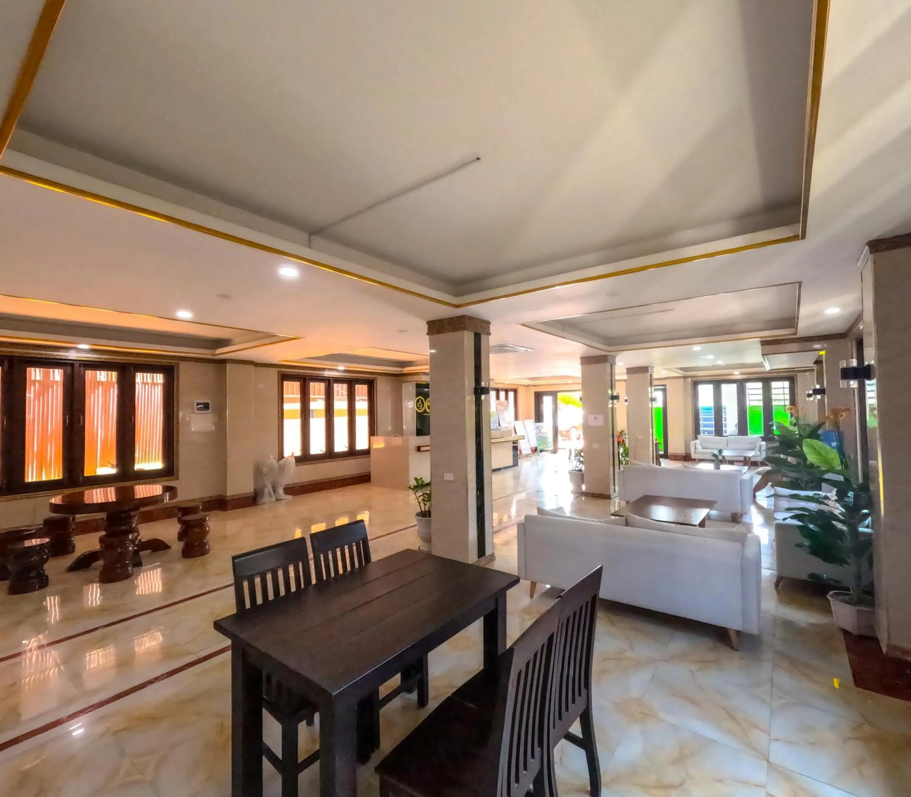 Living room in Vang Vieng Consiana Hotel