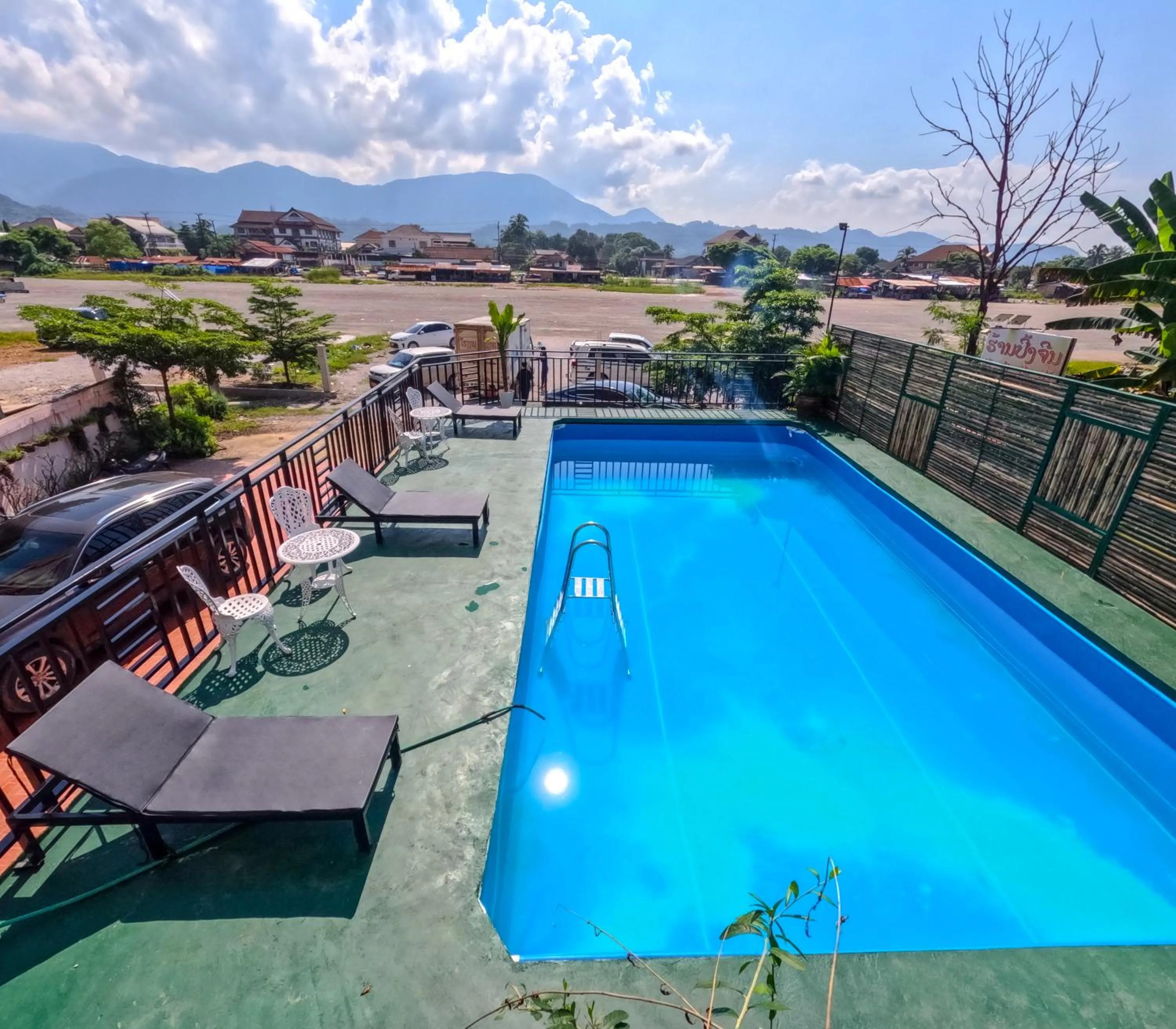 Swimming pool in Vang Vieng Consiana Hotel