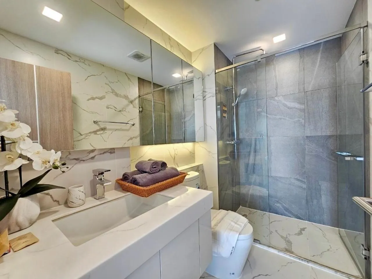 Astra Sky River Chiang Mai by Fang