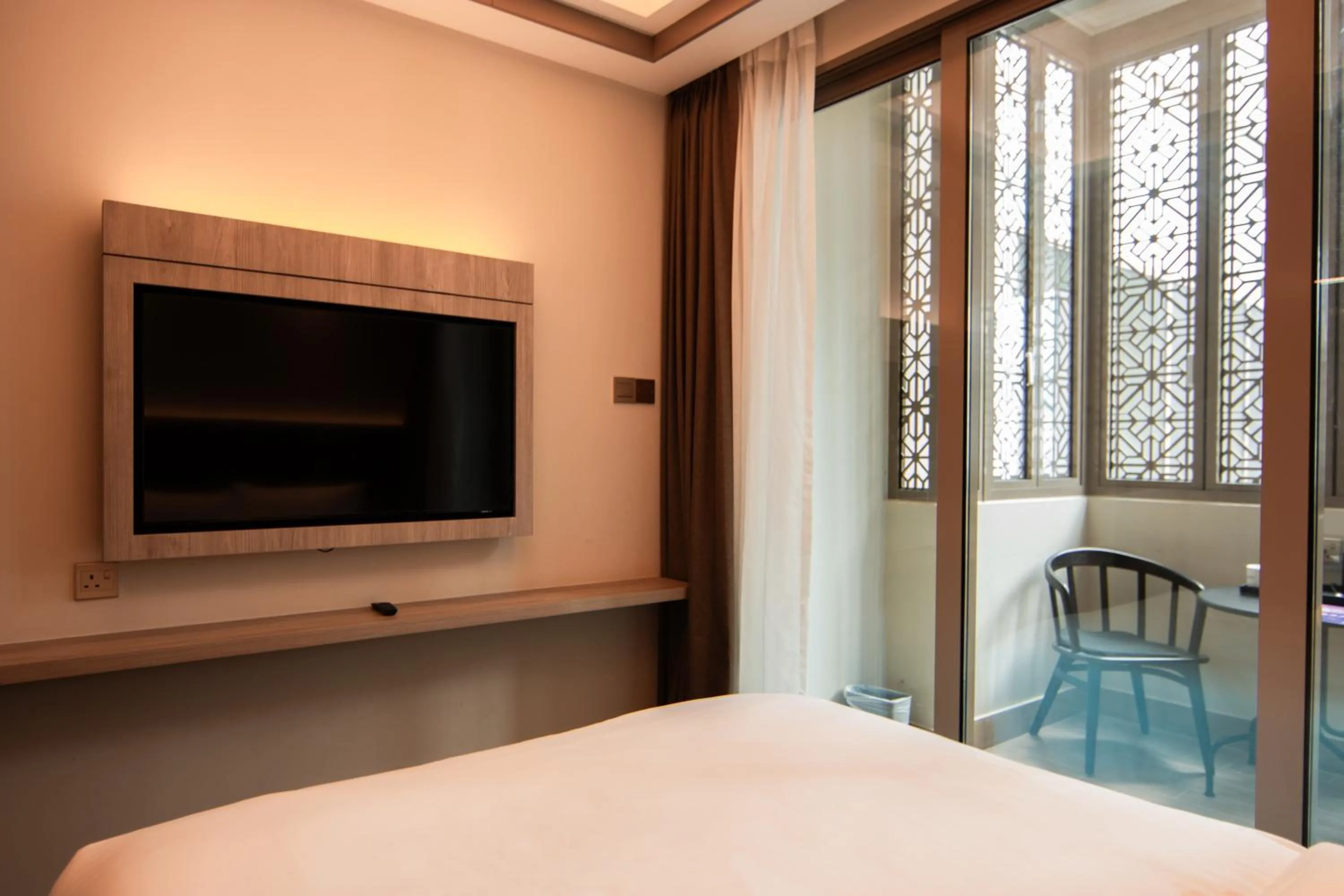 Bed in Aqueen Prestige Hotel Jalan Besar