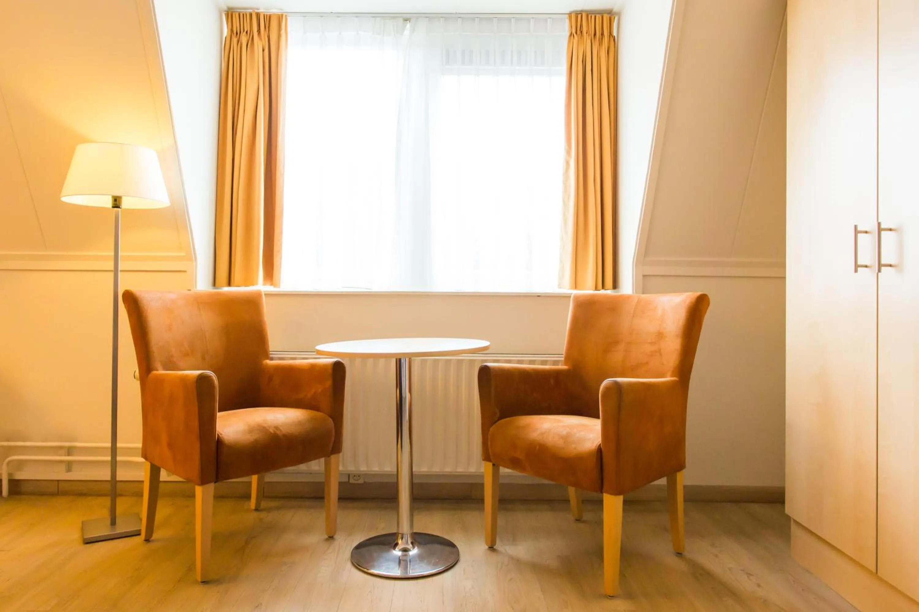 Photo of the whole room in Brinkhotel