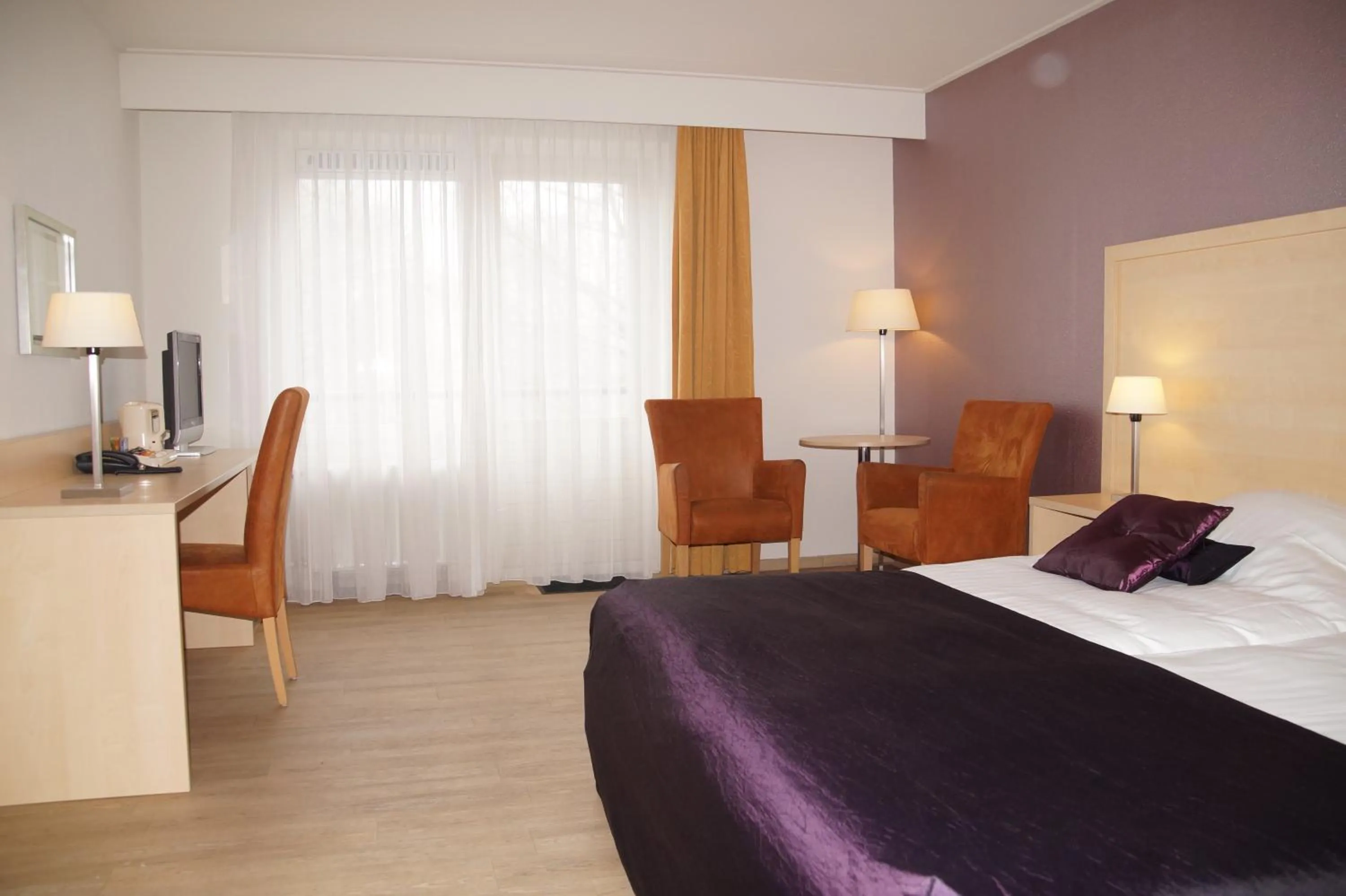 Photo of the whole room, Bed in Brinkhotel