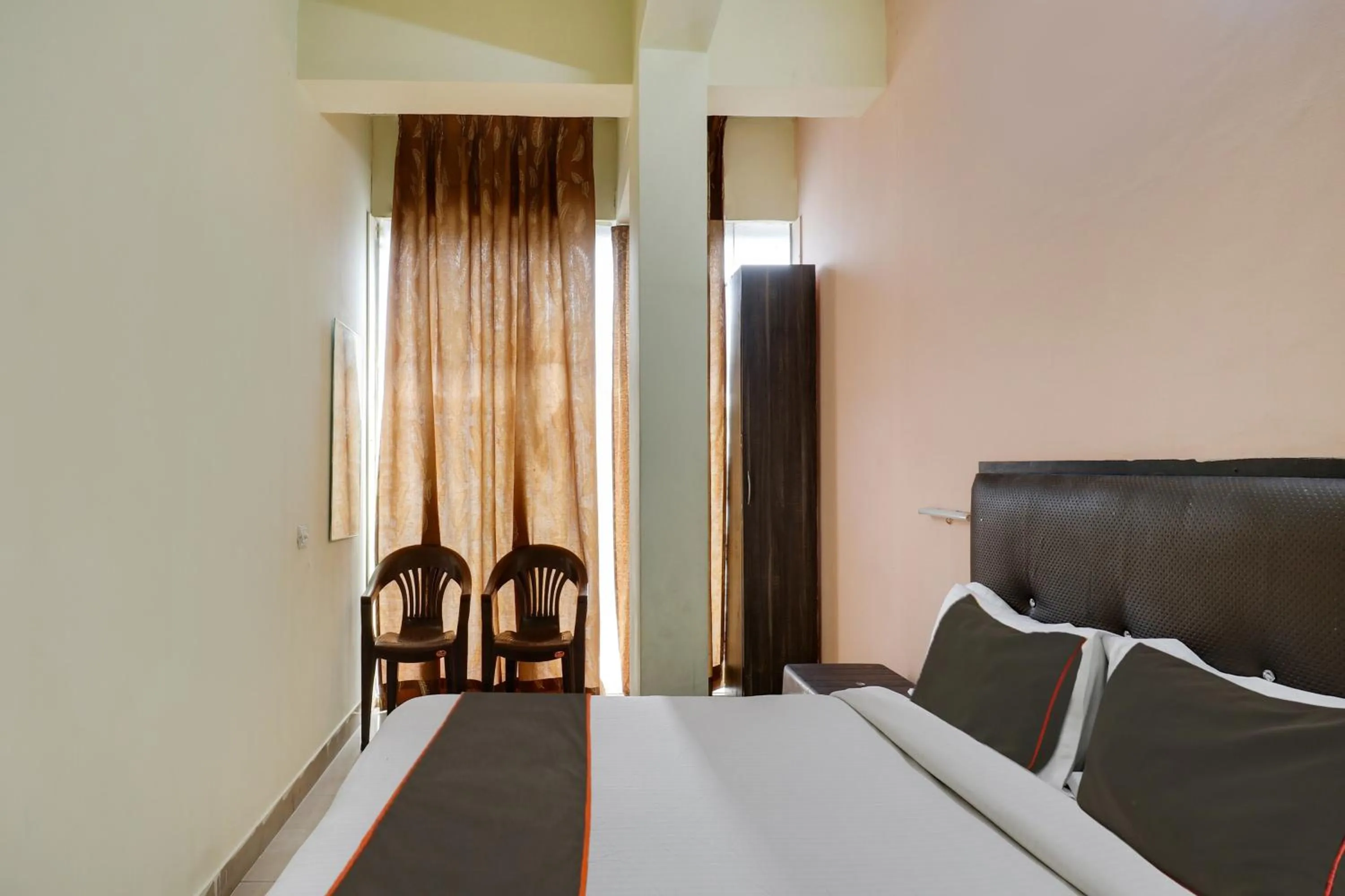 Bedroom, Bed in Hotel O Royal Galaxy